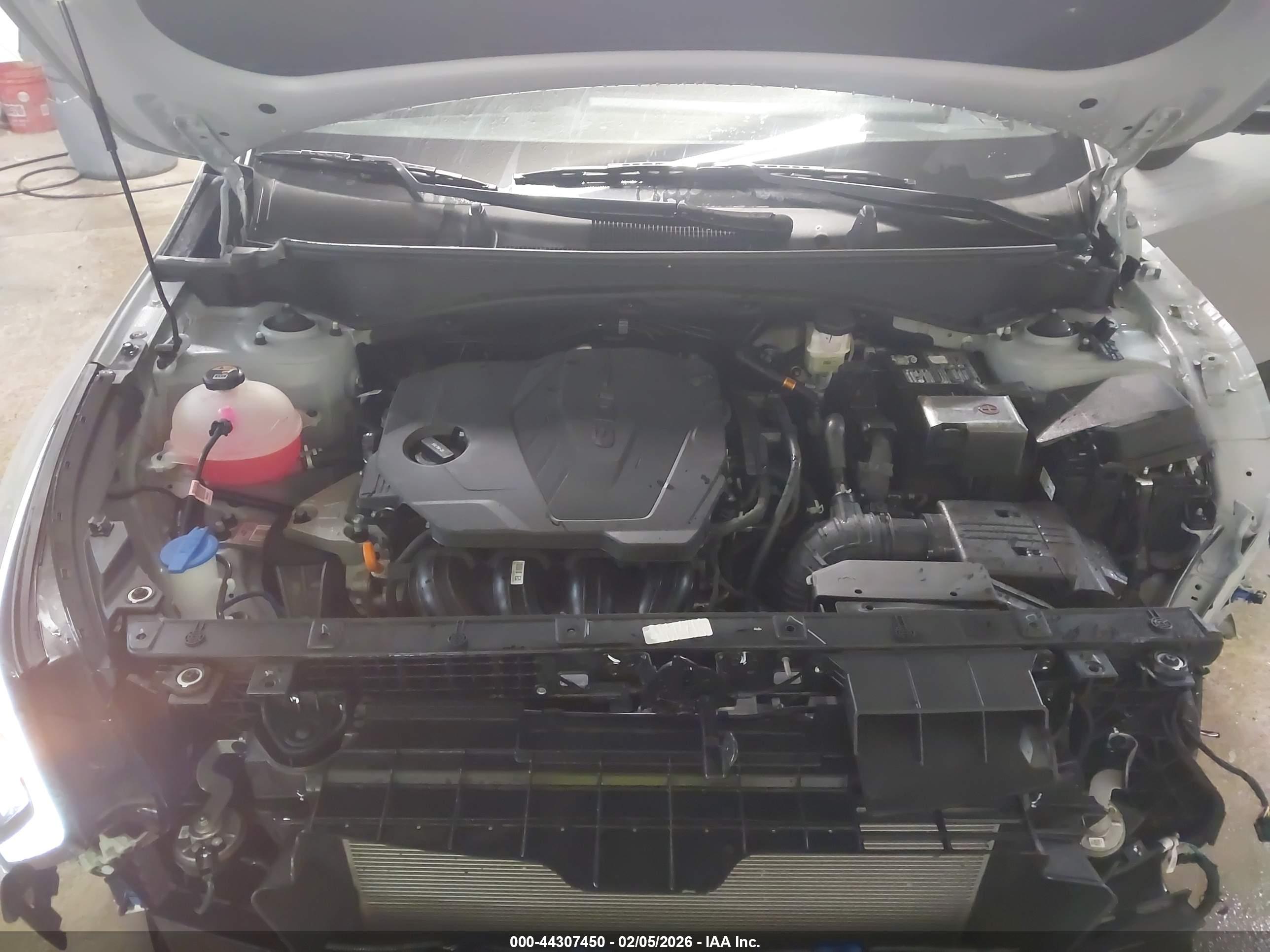 KIA SPORTAGE image 10