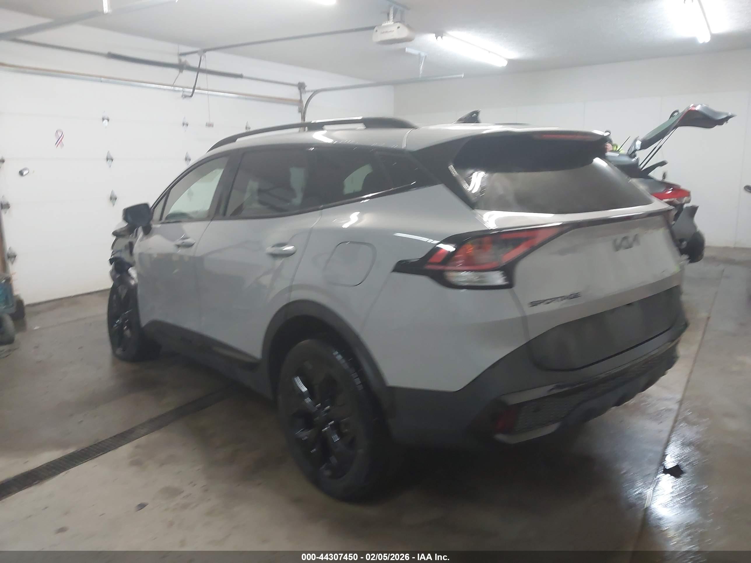KIA SPORTAGE image 3