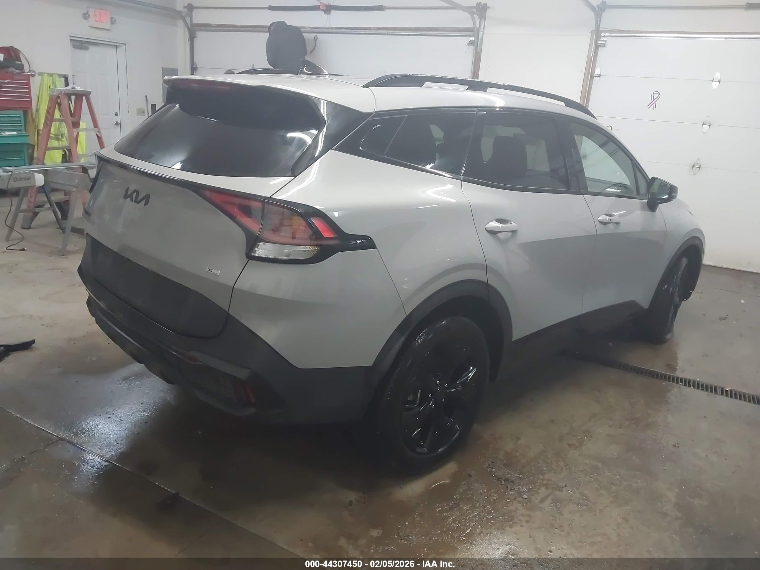 KIA SPORTAGE image 4