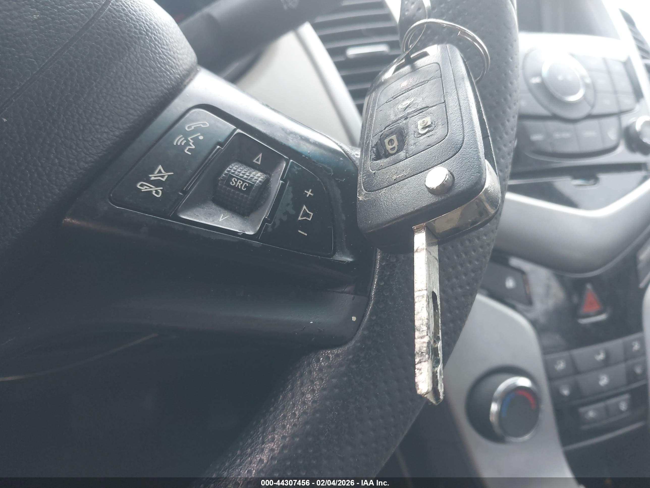 CHEVROLET CRUZE image 11