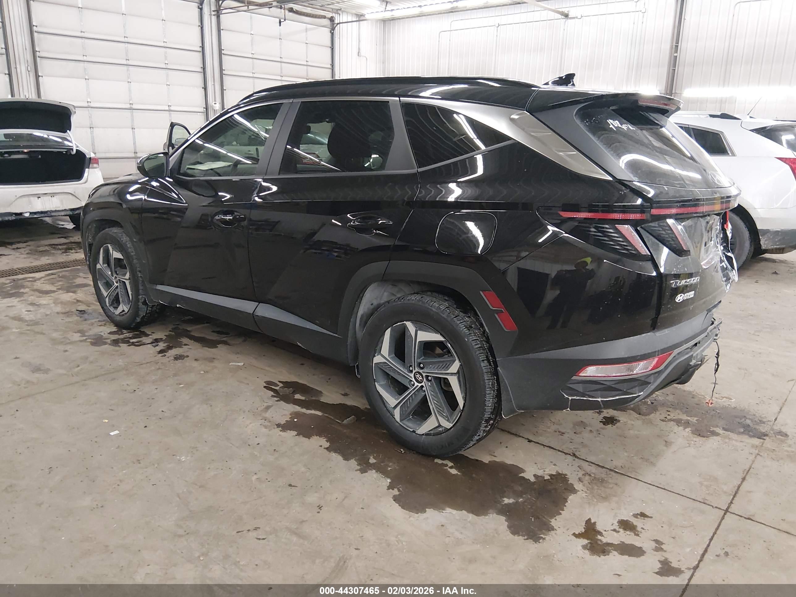 HYUNDAI TUCSON image 3