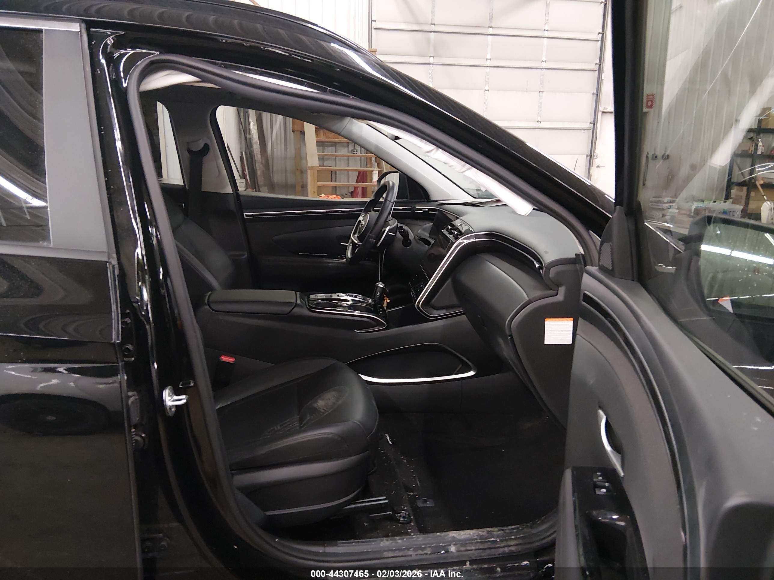 HYUNDAI TUCSON image 5