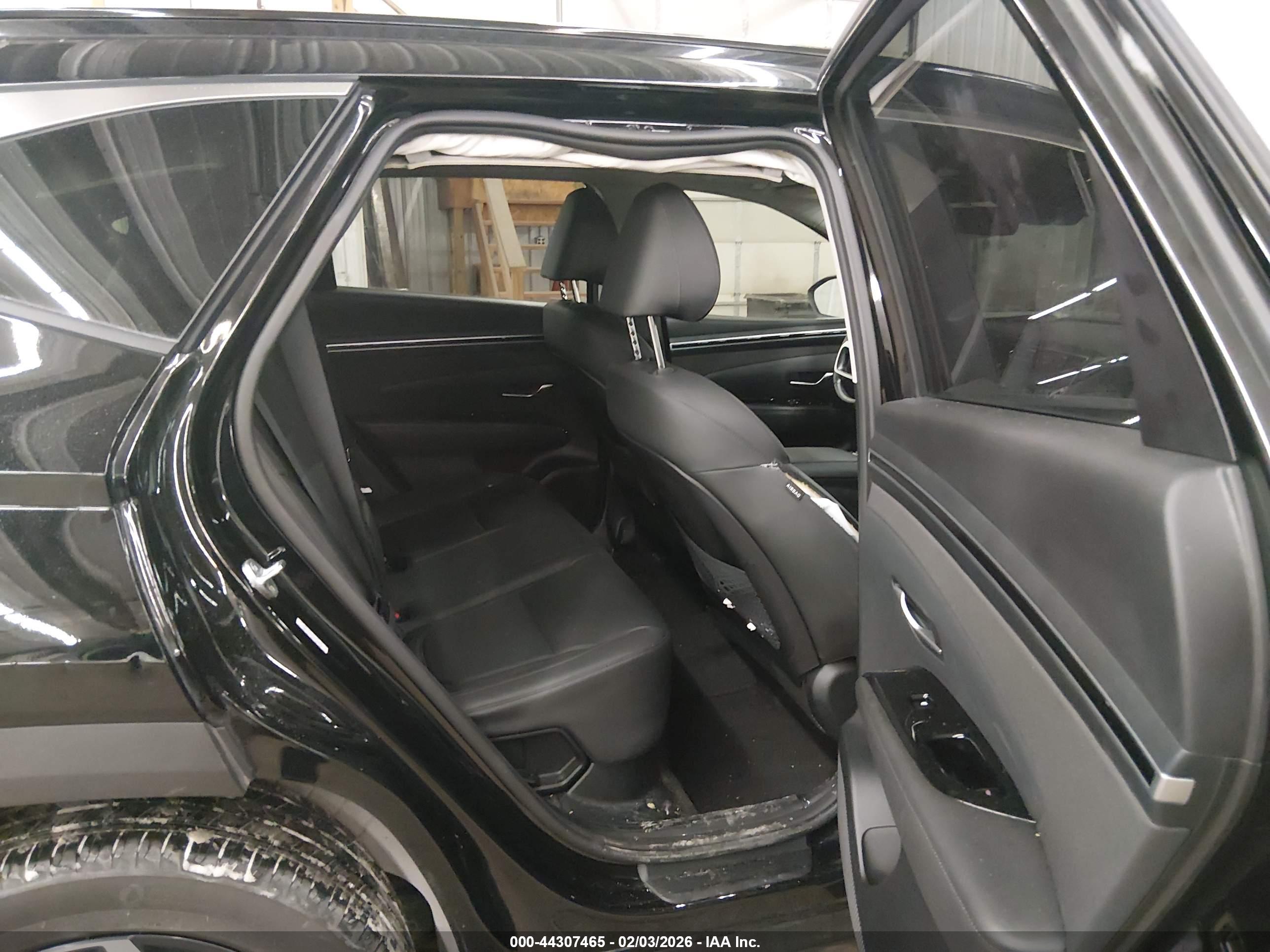 HYUNDAI TUCSON image 8