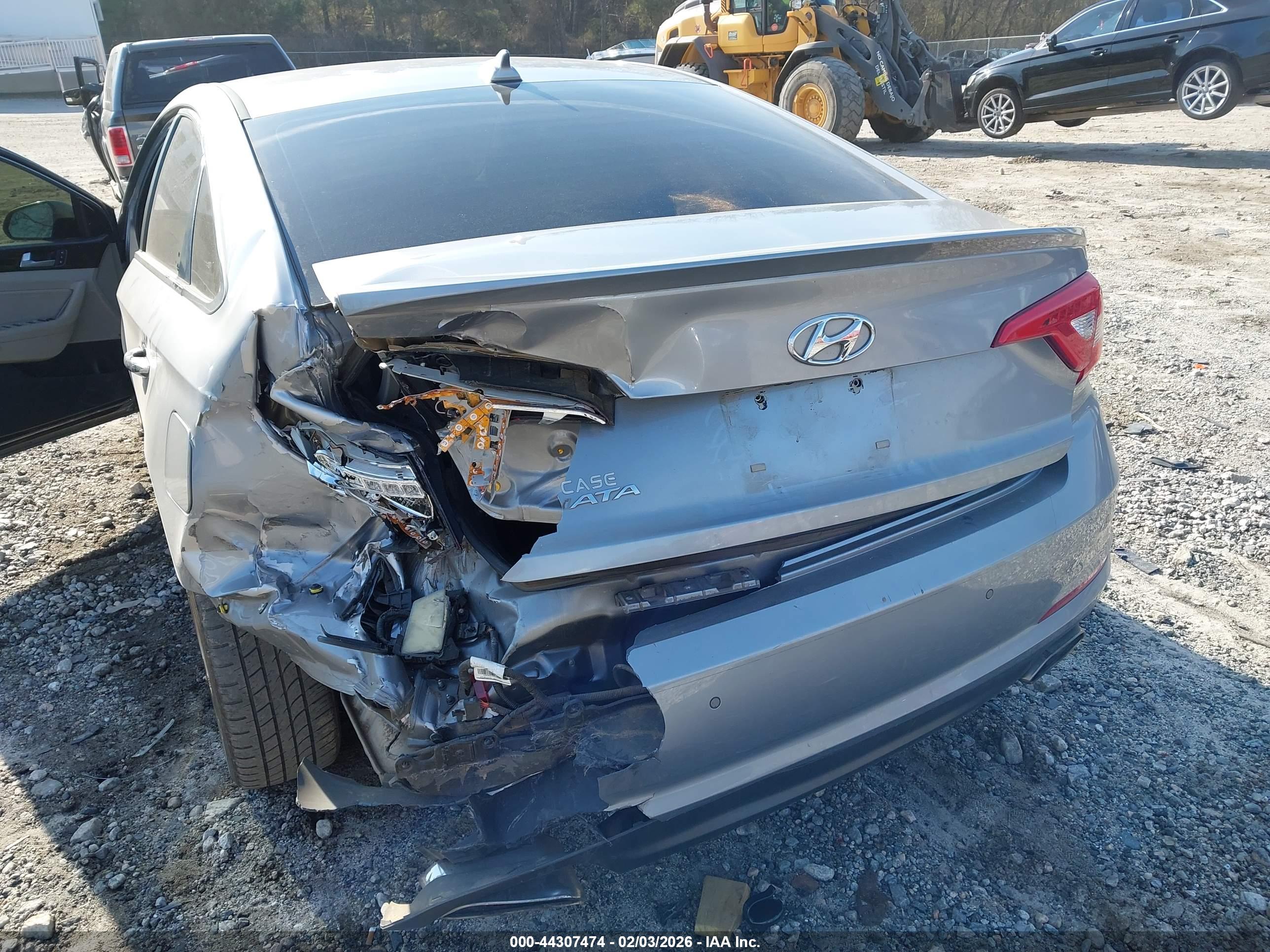 HYUNDAI SONATA image 6