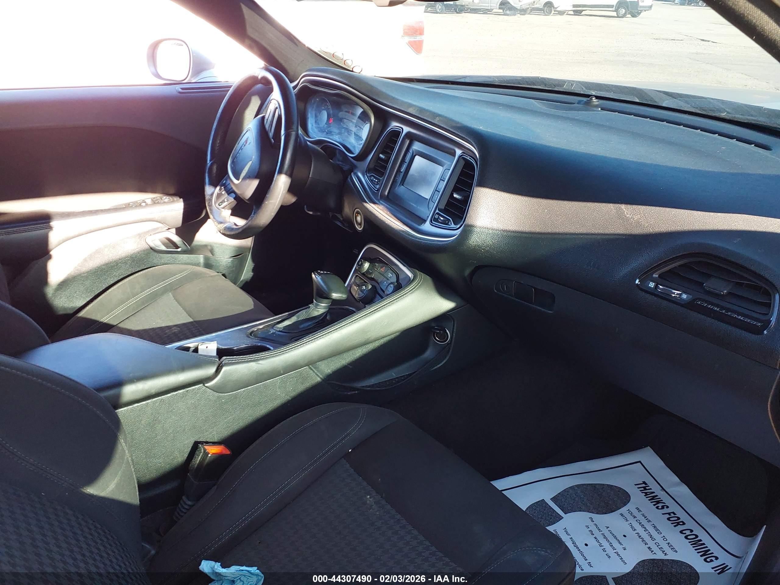 DODGE CHALLENGER image 5