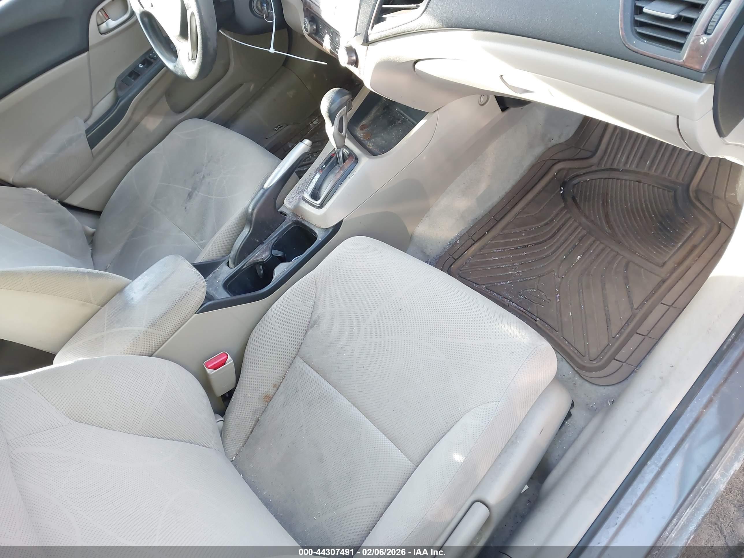 HONDA CIVIC image 5