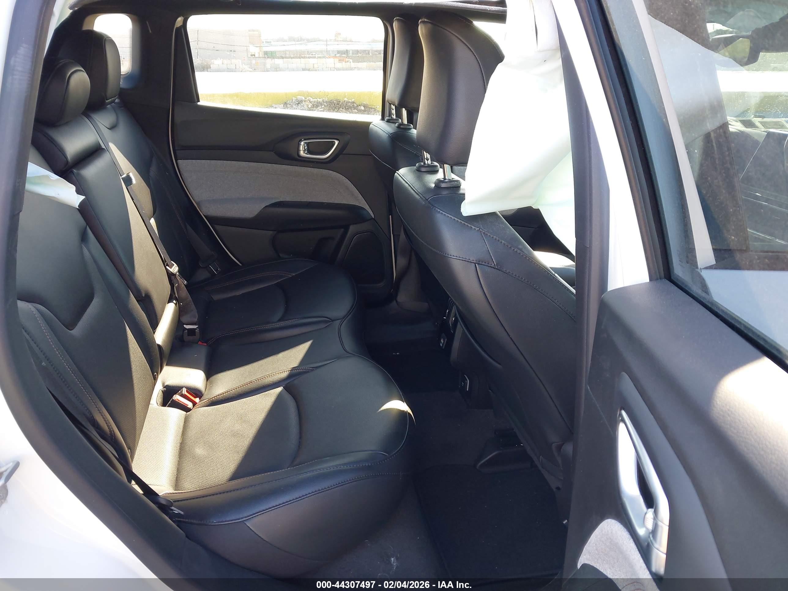 JEEP COMPASS image 8