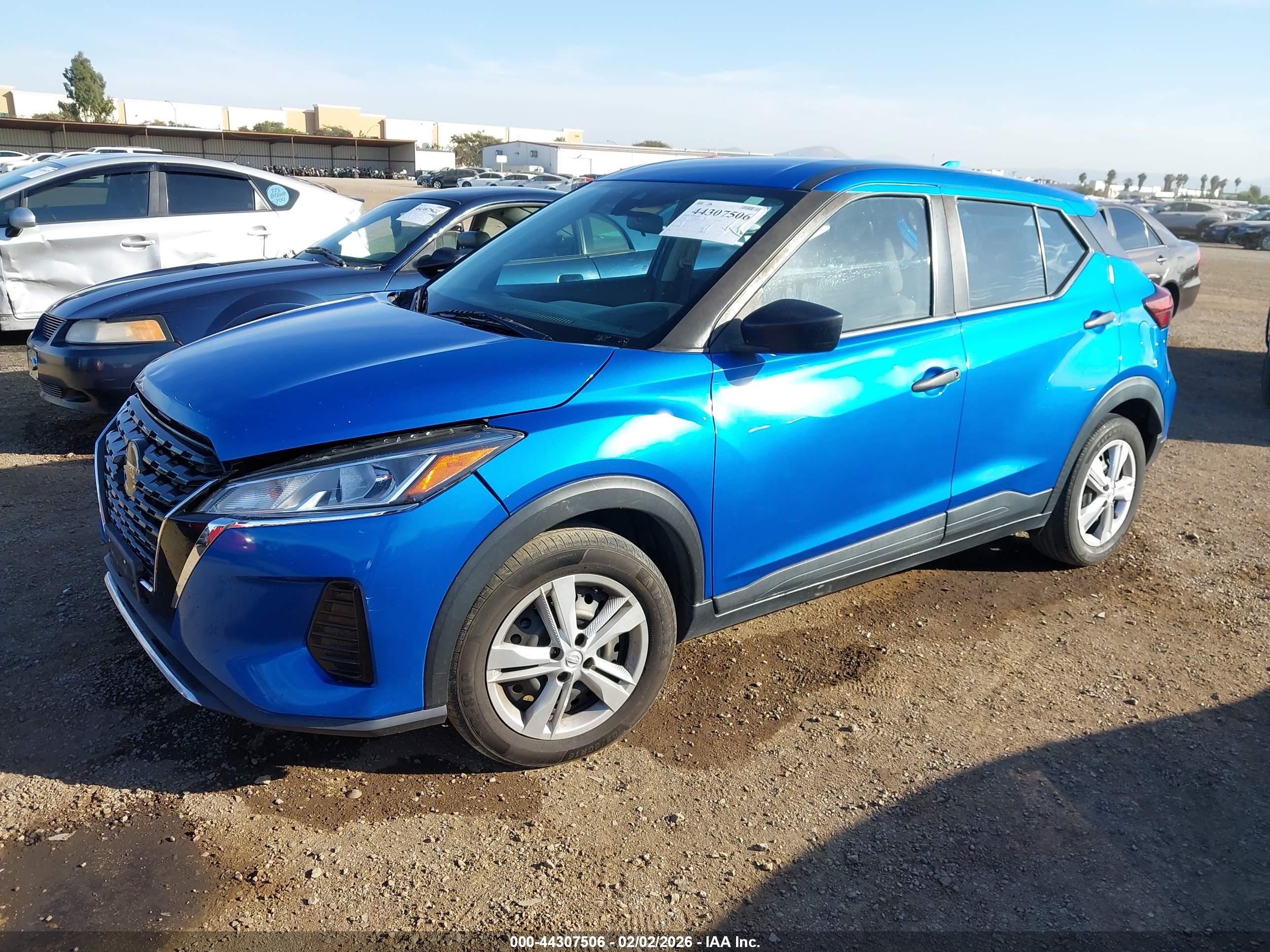 NISSAN KICKS image 2