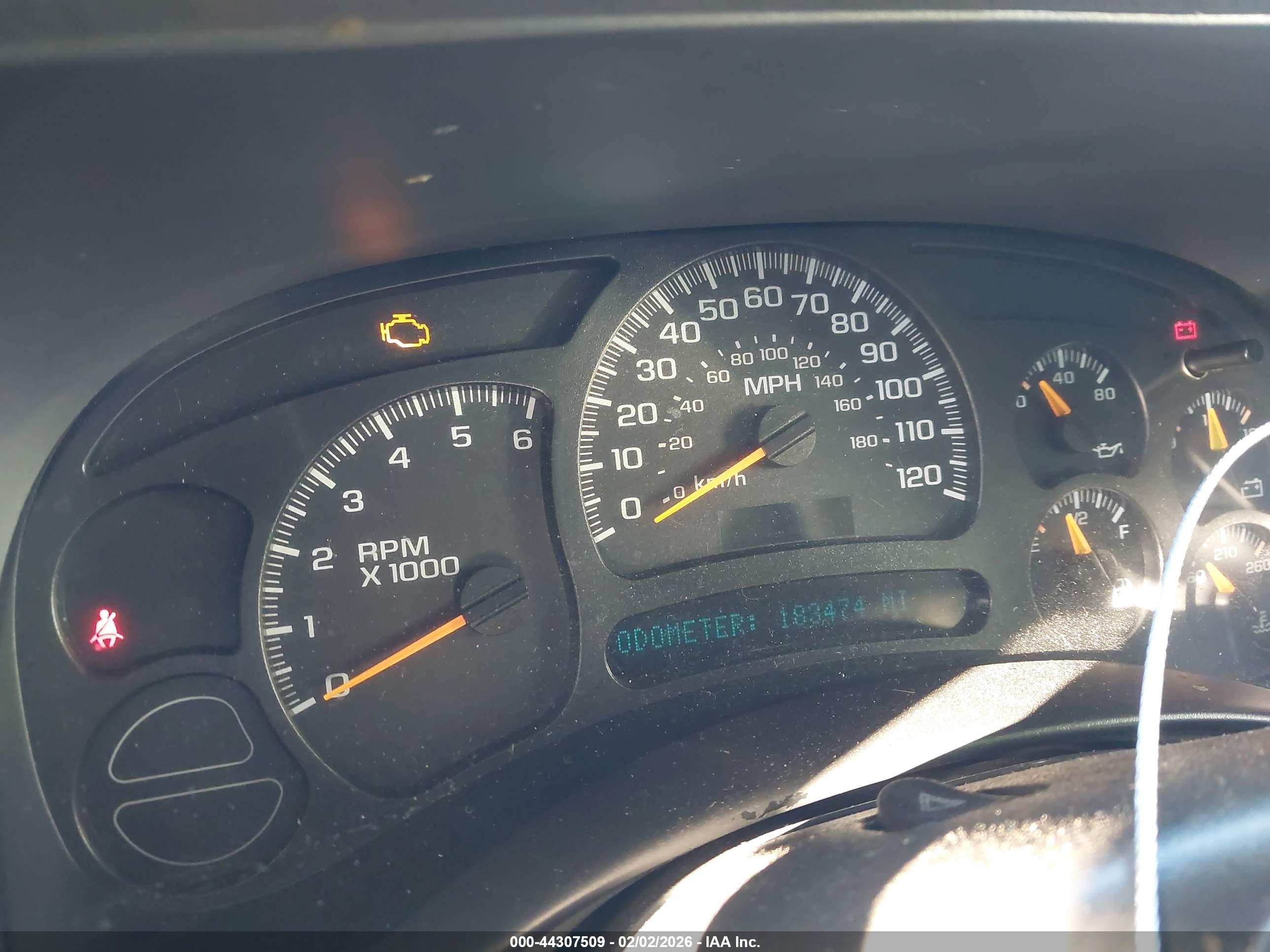 CHEVROLET TAHOE image 7