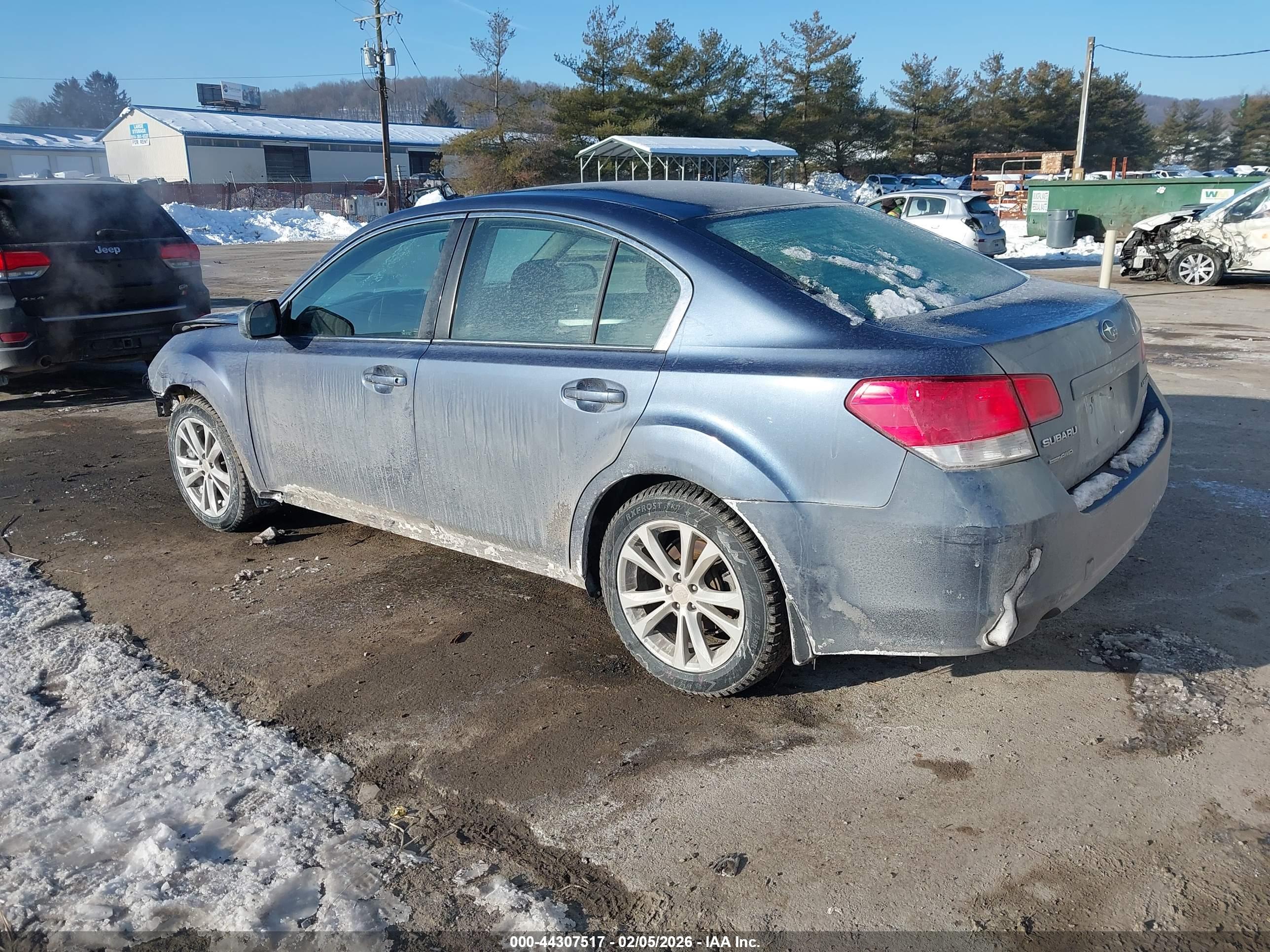 SUBARU LEGACY image 3