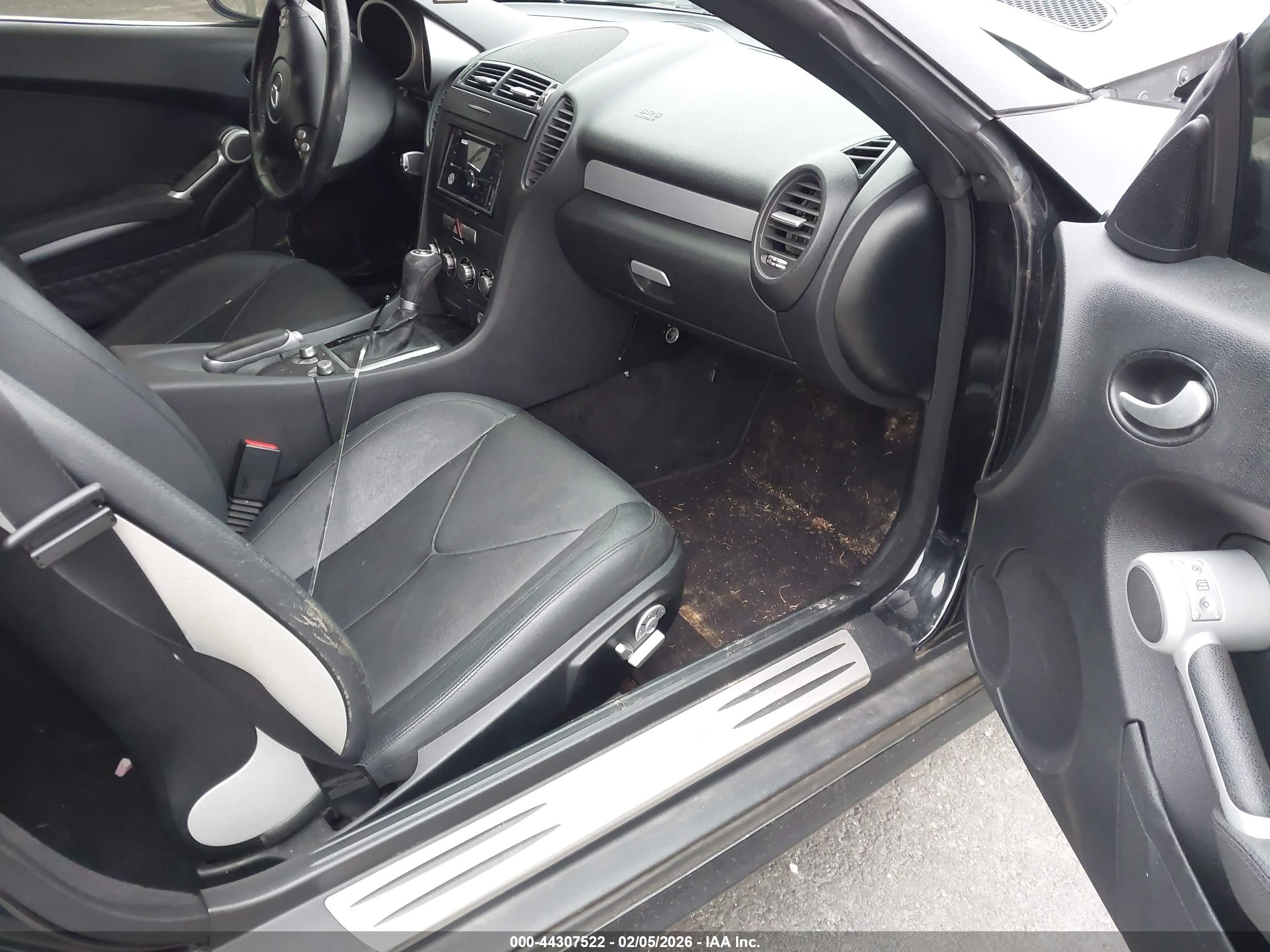MERCEDES-BENZ SLK image 5
