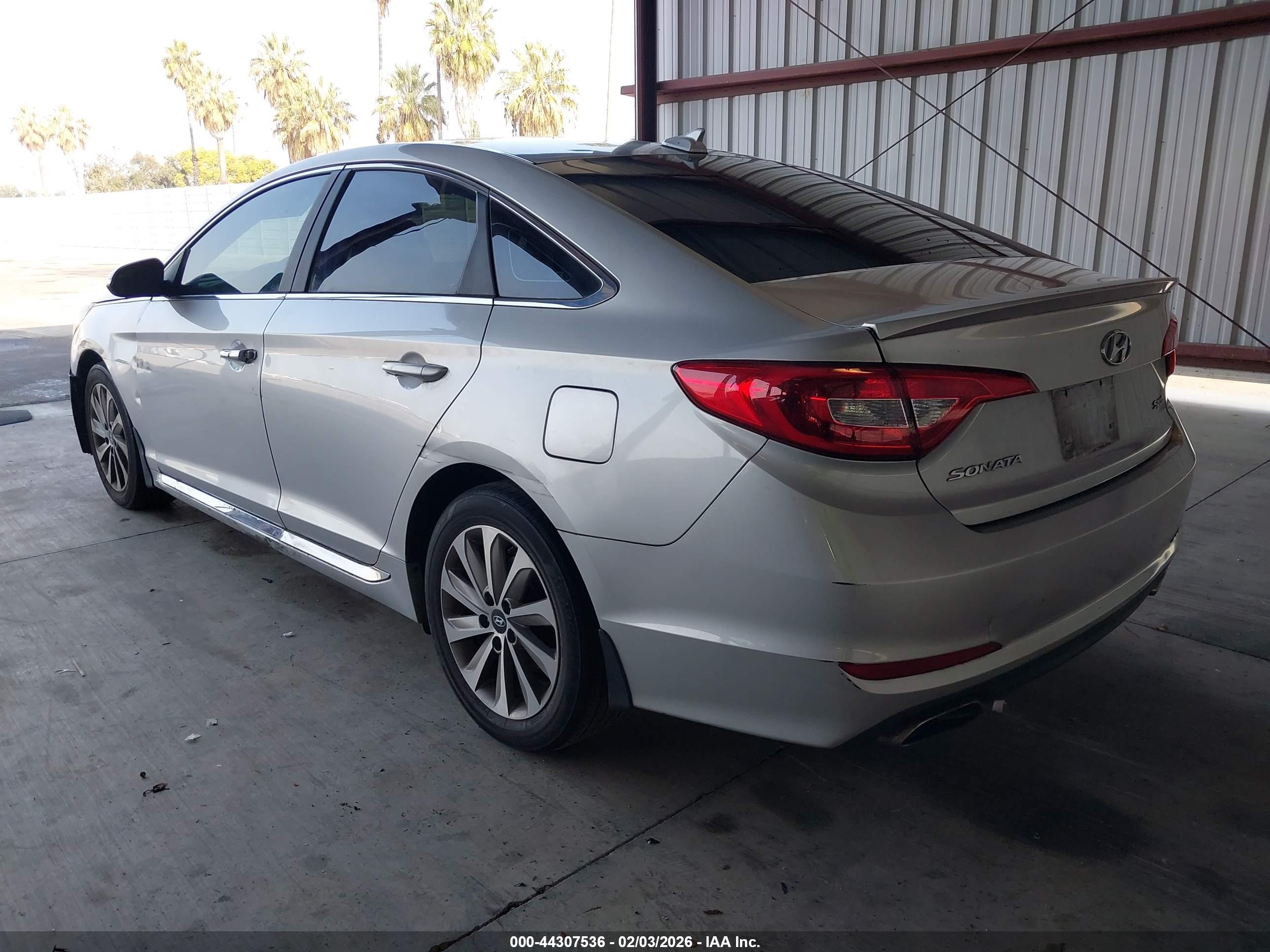 HYUNDAI SONATA image 3