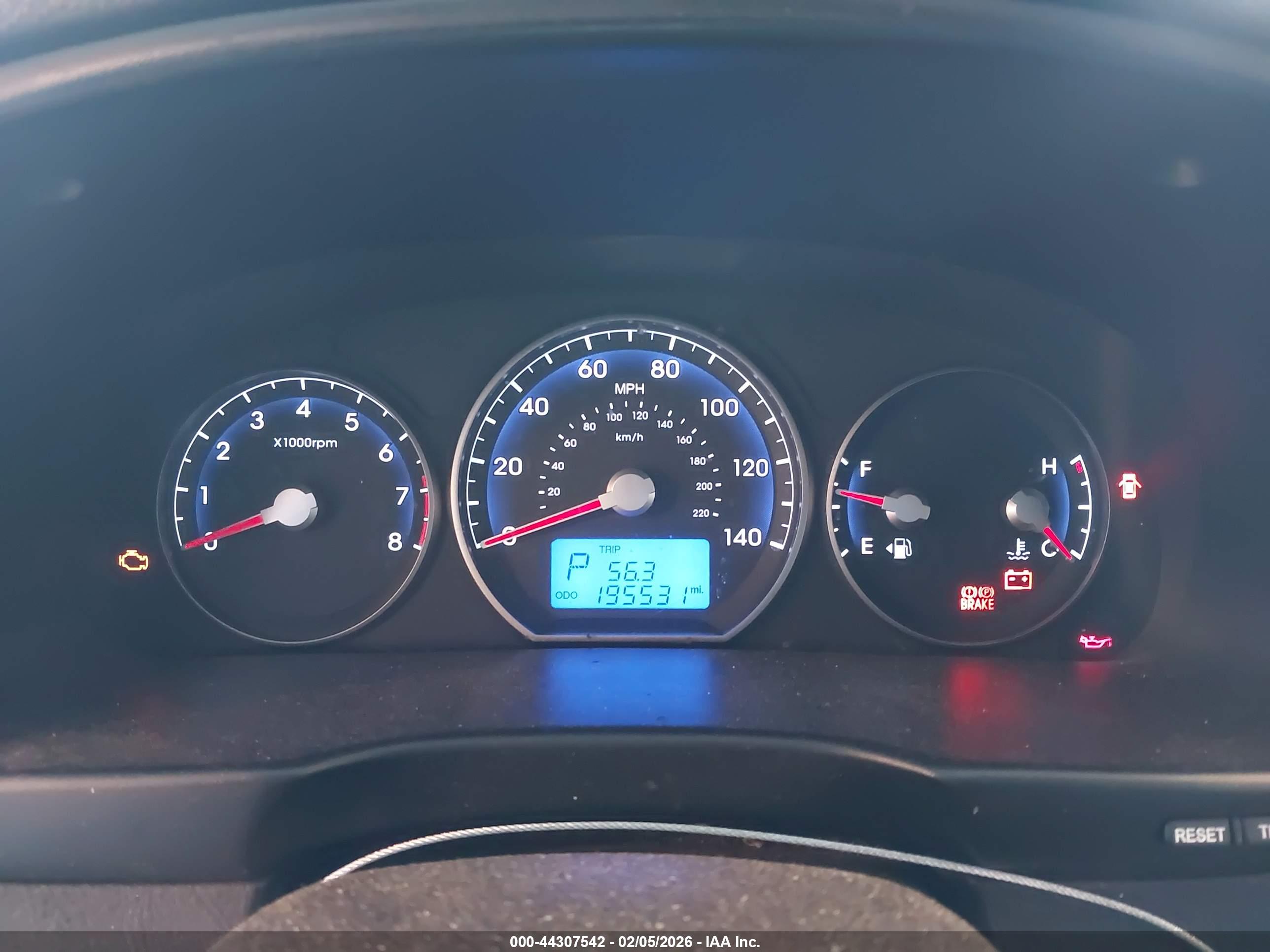 HYUNDAI SANTA image 7