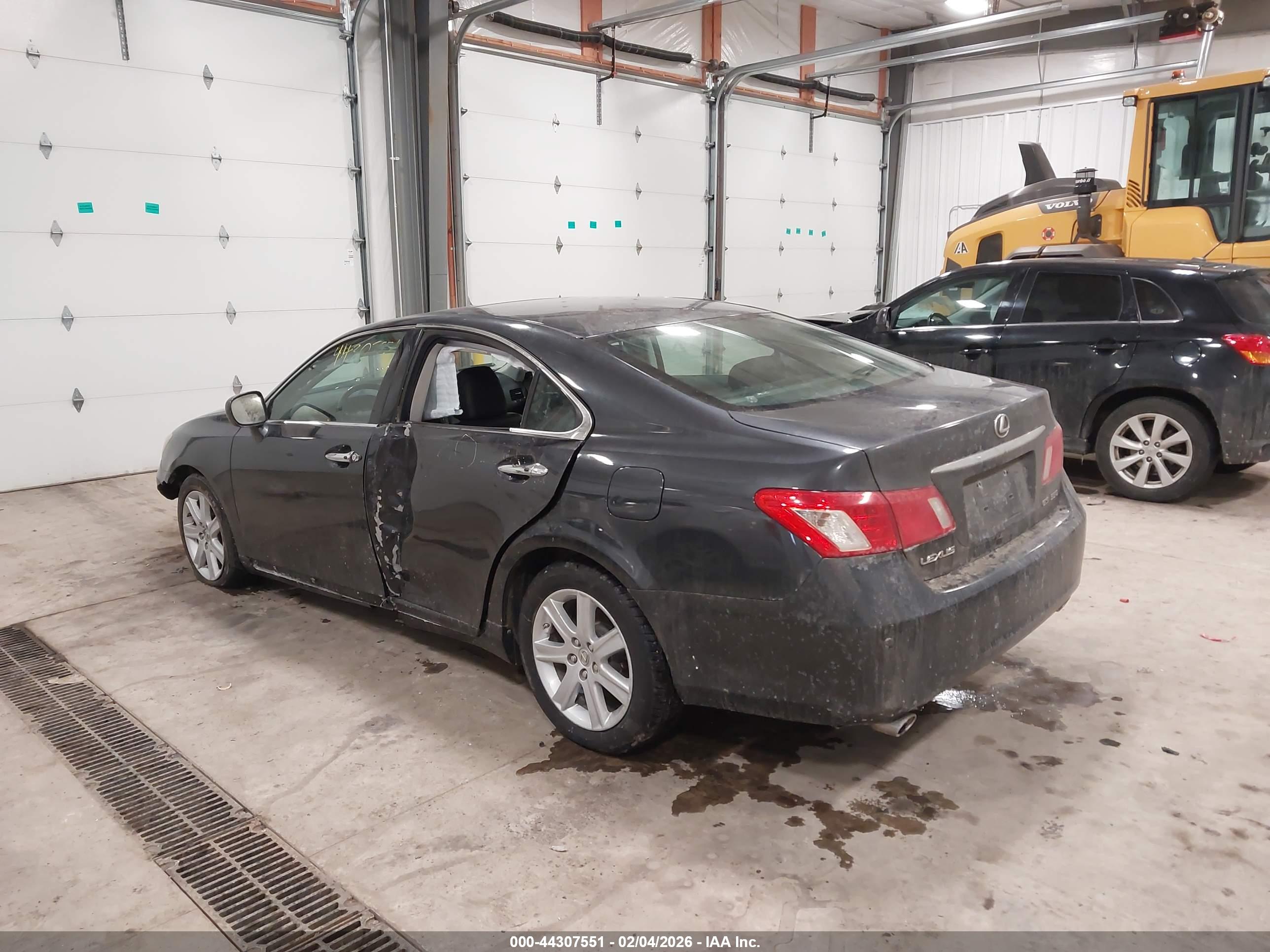 LEXUS ES image 3