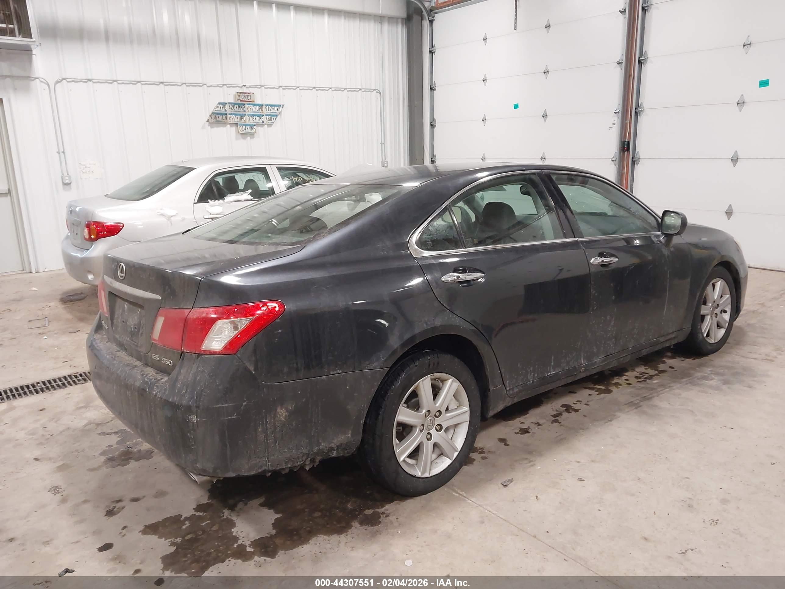 LEXUS ES image 4