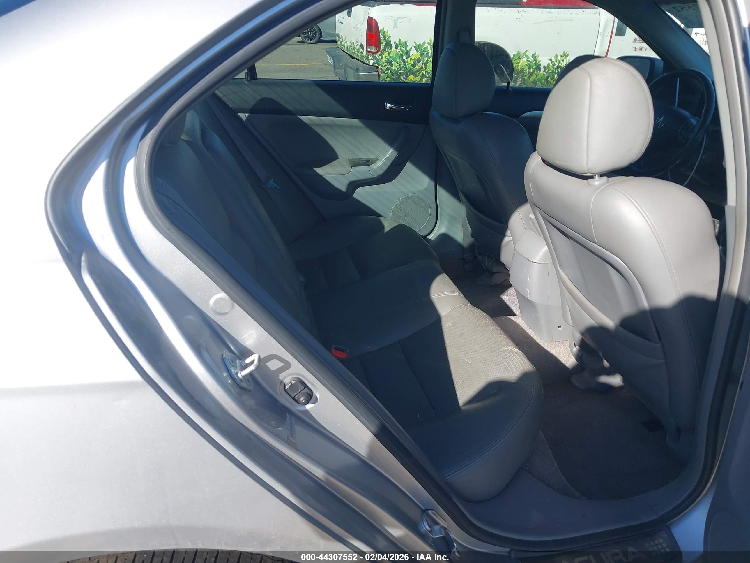 ACURA TSX image 8