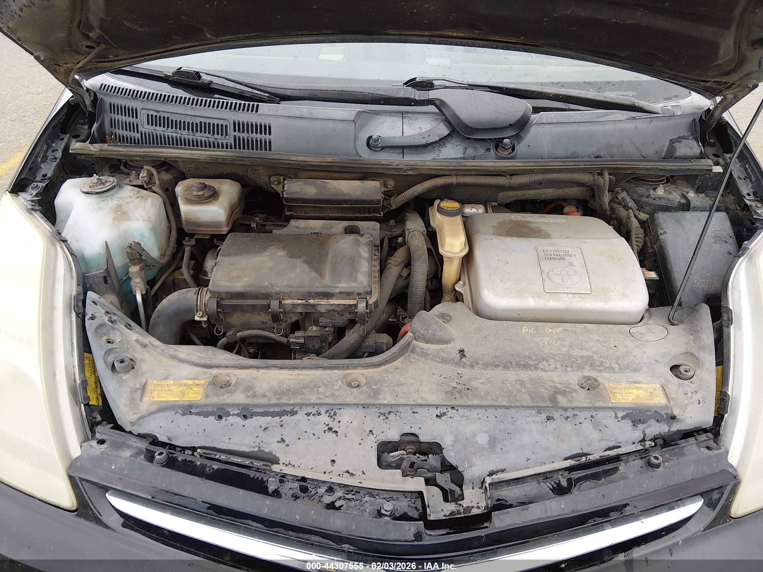 TOYOTA PRIUS image 10