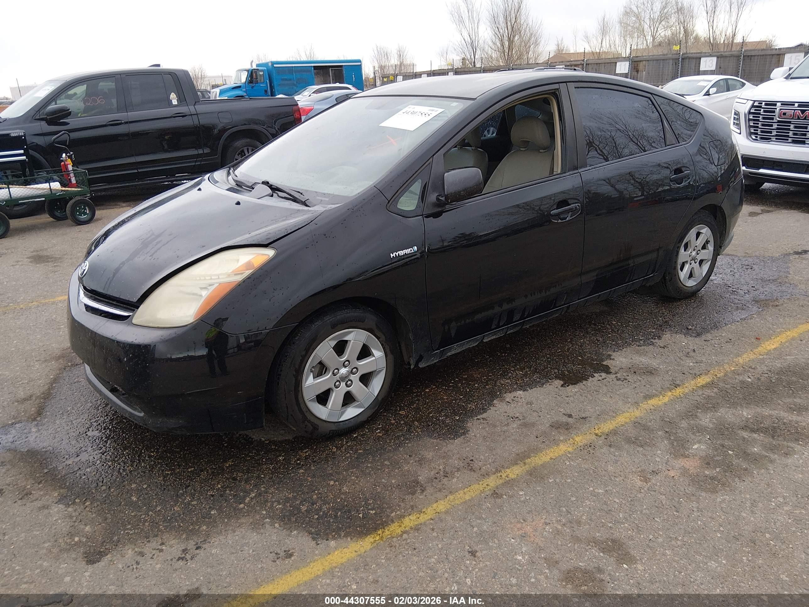 TOYOTA PRIUS image 2