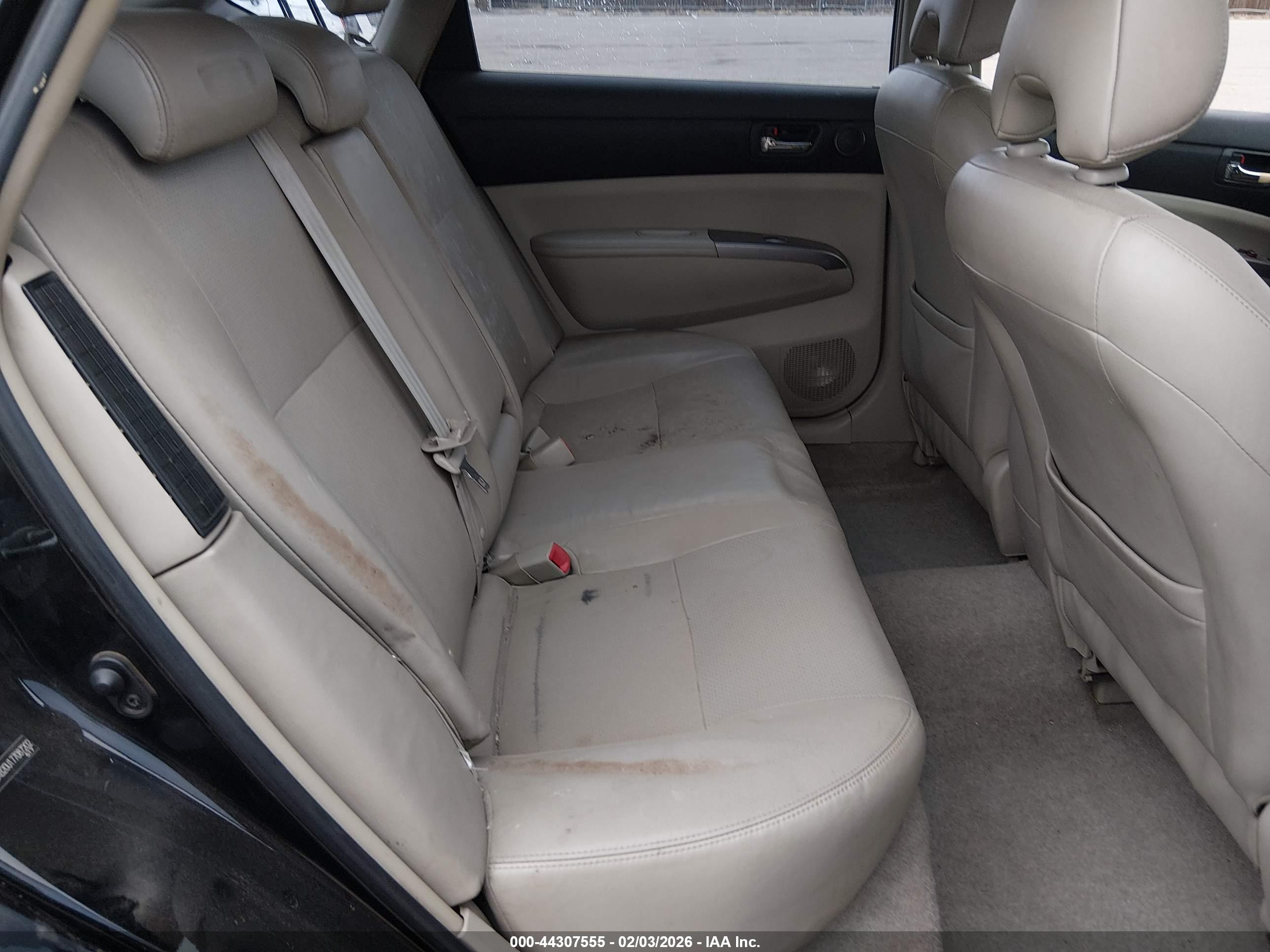 TOYOTA PRIUS image 8
