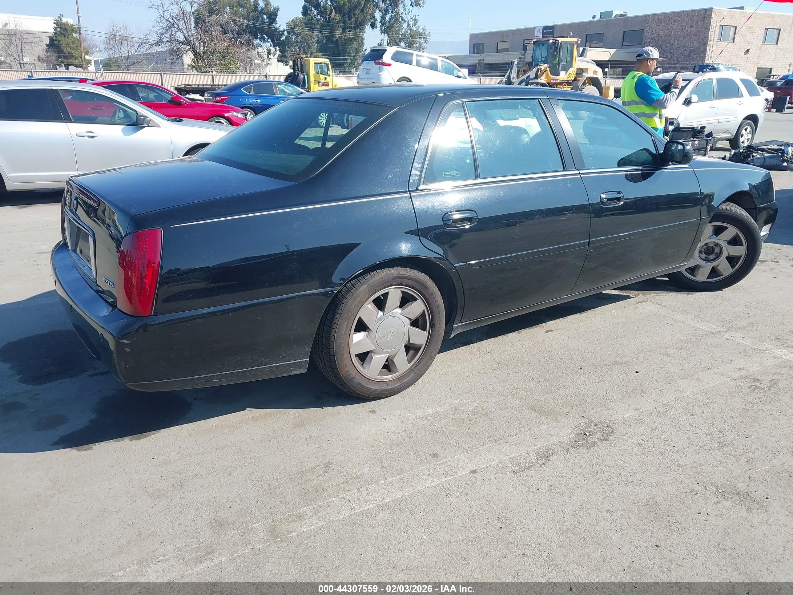 CADILLAC DEVILLE image 4