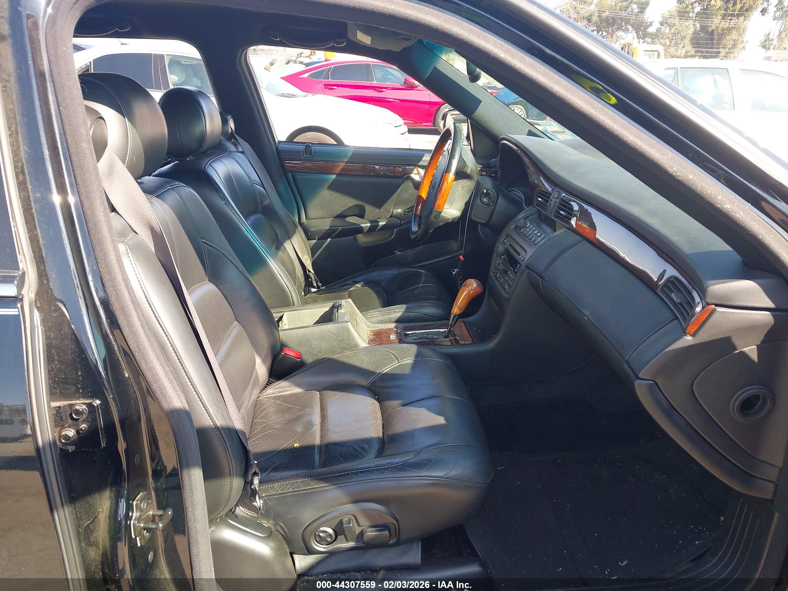CADILLAC DEVILLE image 5
