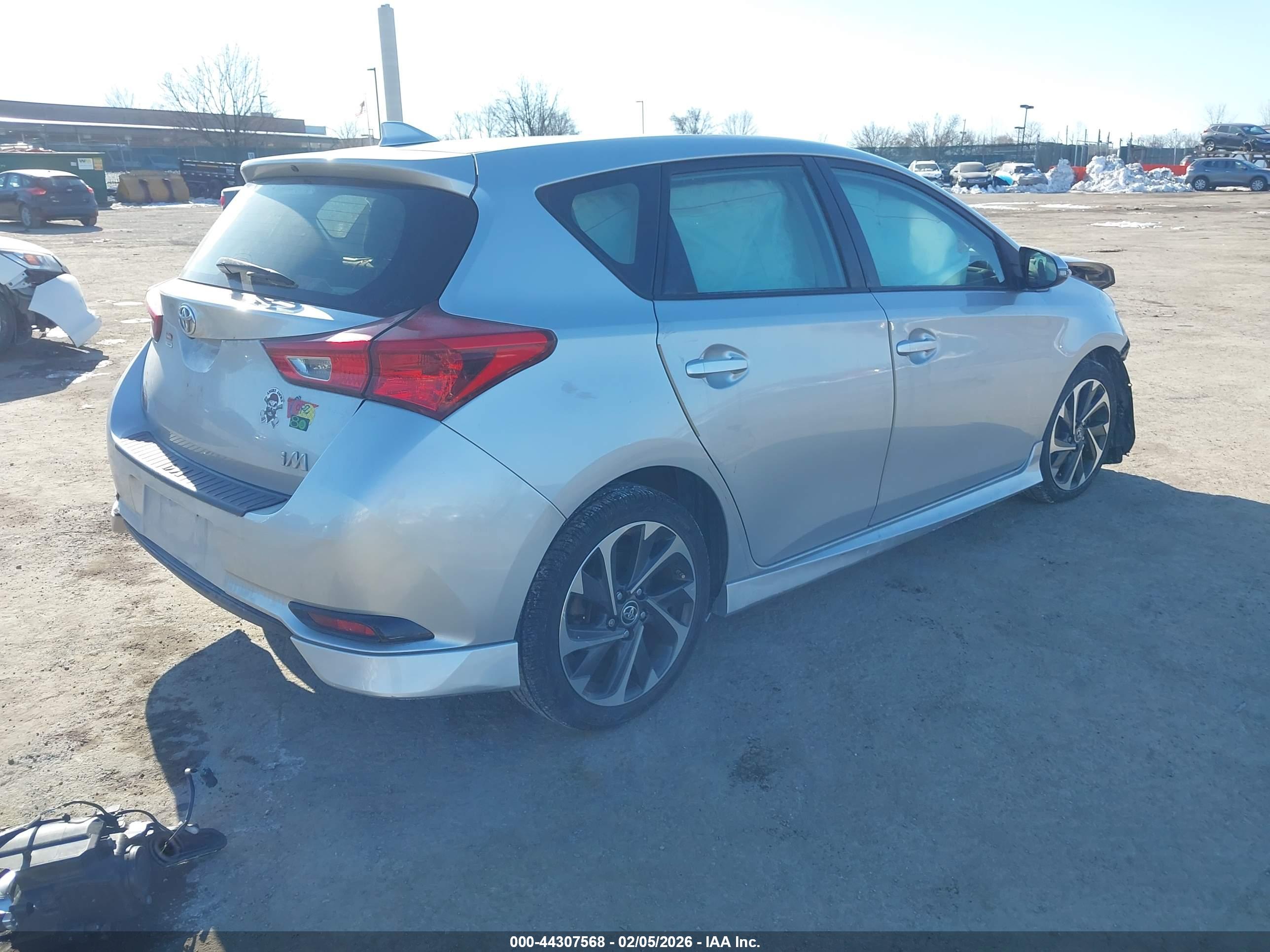 TOYOTA COROLLA image 4