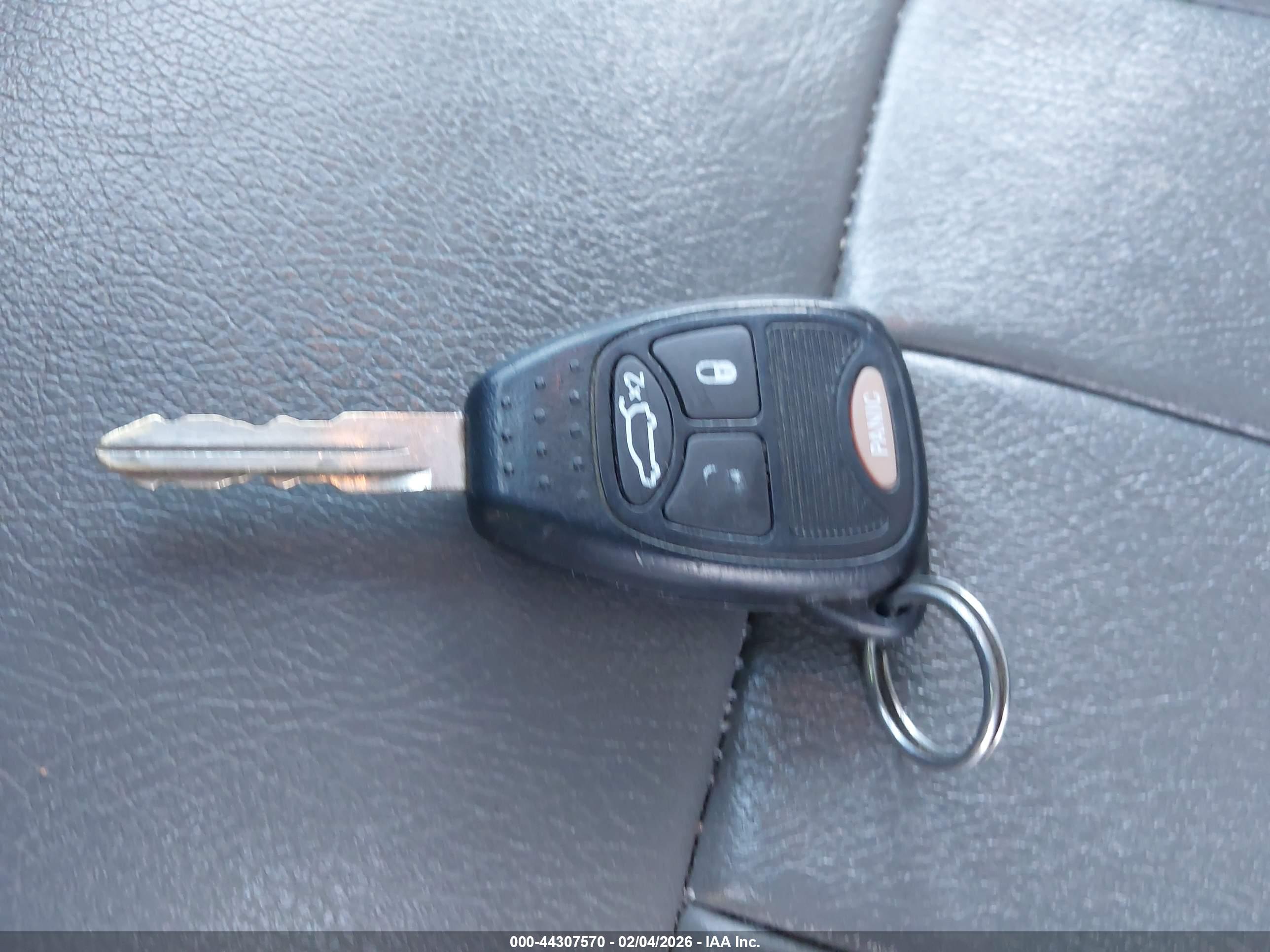 JEEP LIBERTY image 11