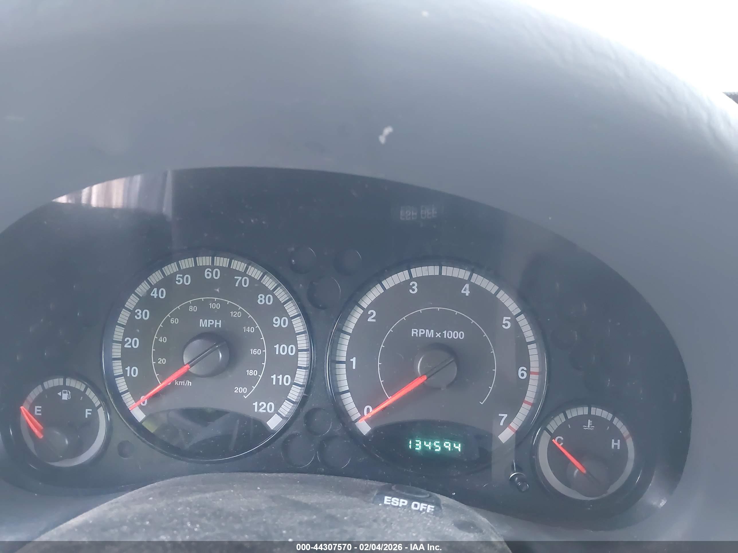 JEEP LIBERTY image 7
