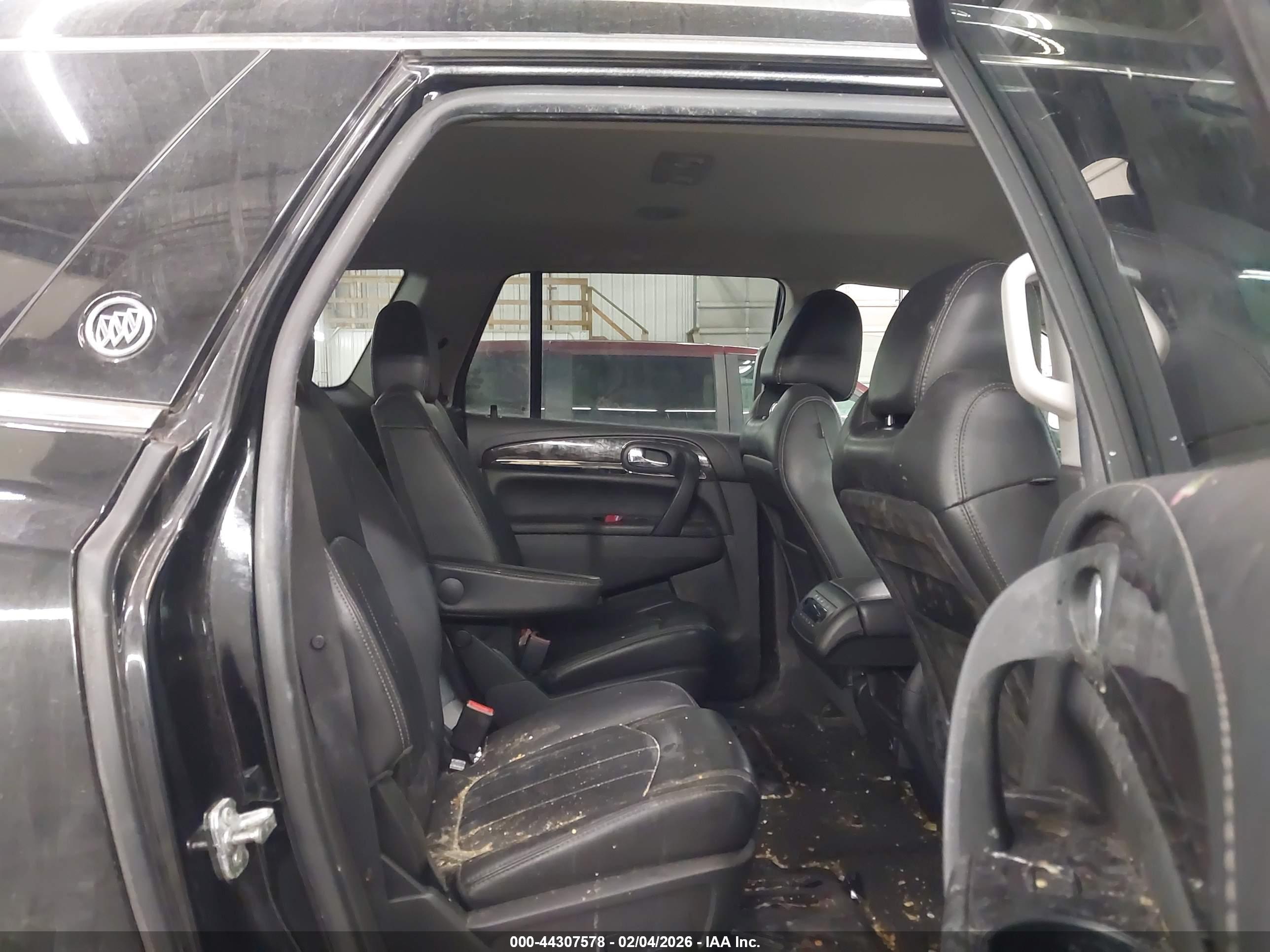 BUICK ENCLAVE image 8