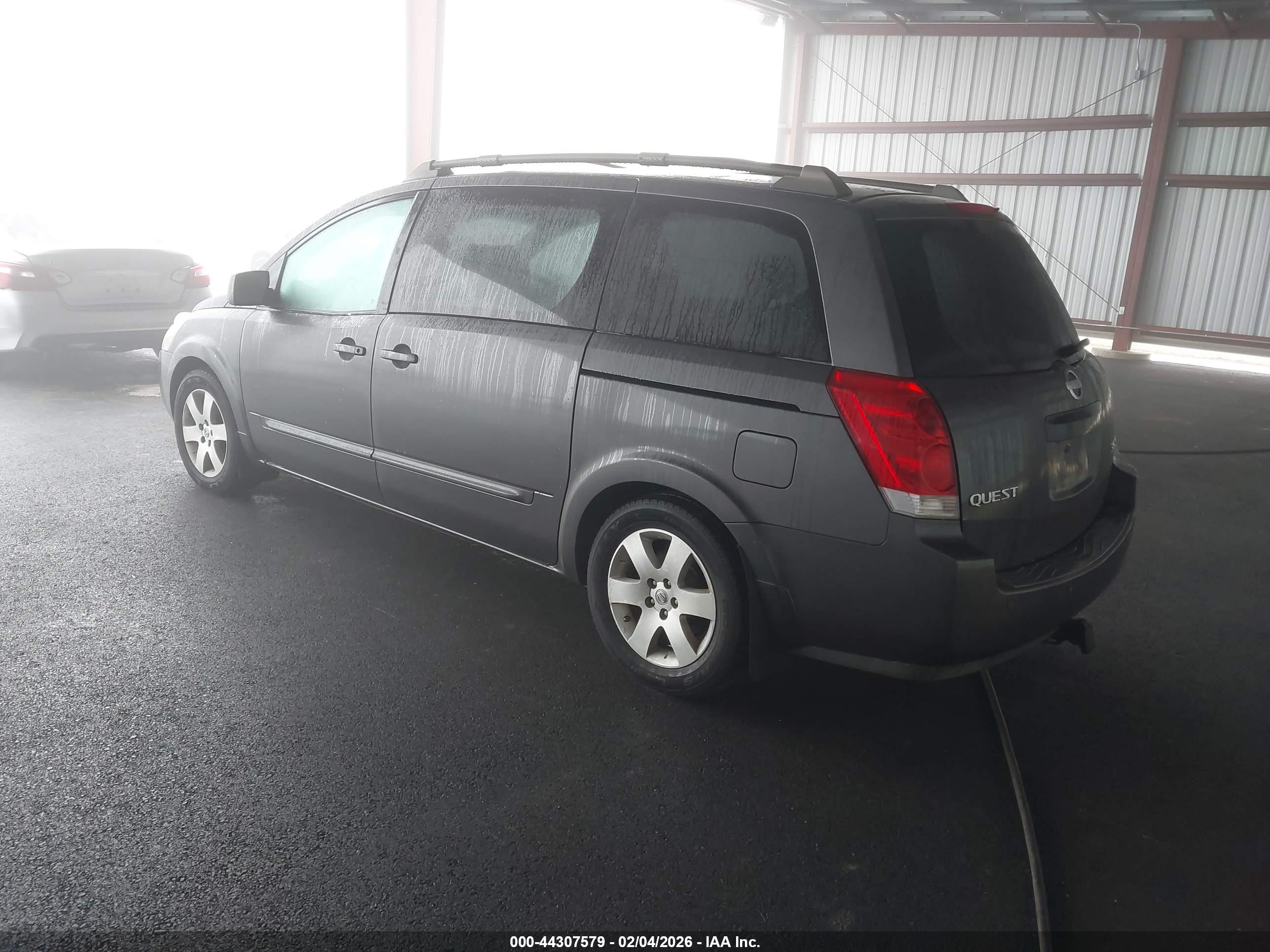 NISSAN QUEST image 3