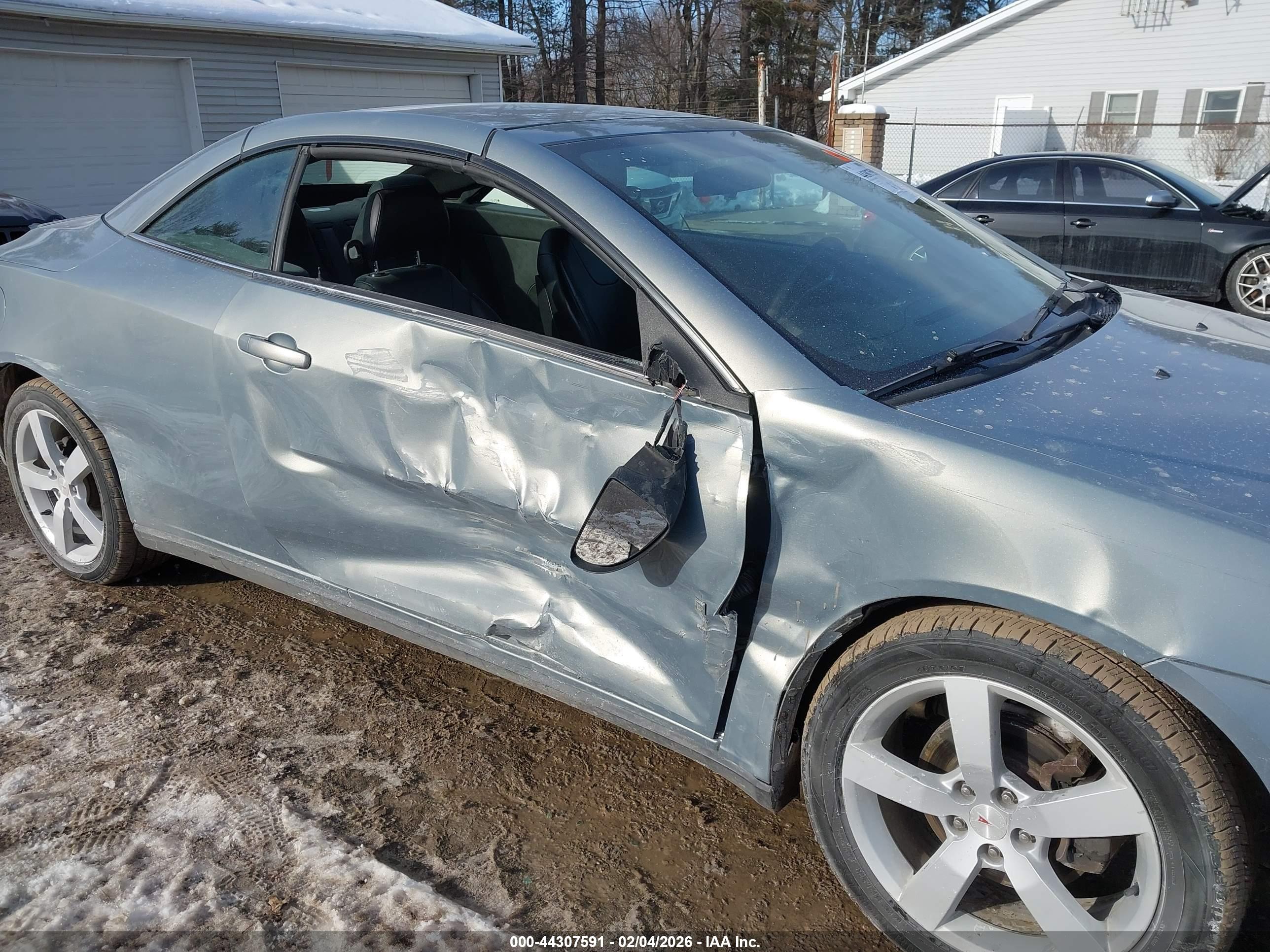 PONTIAC G6 image 6
