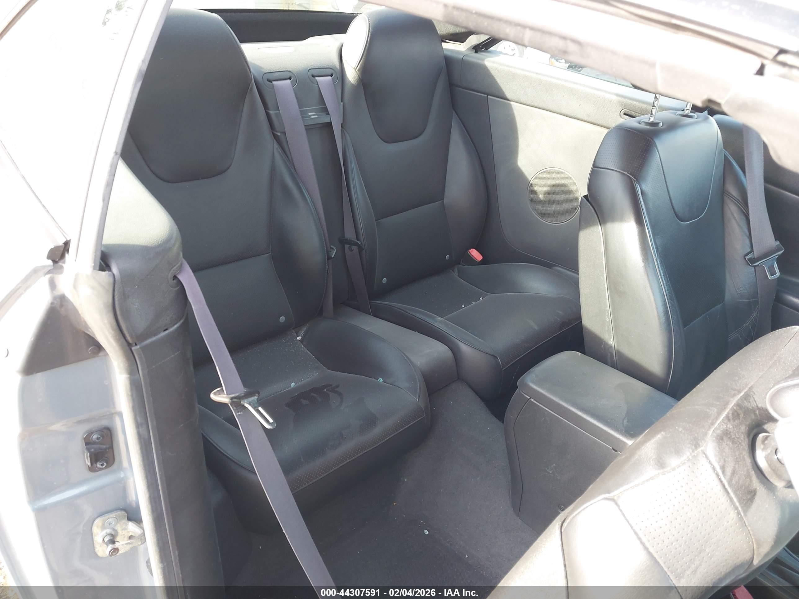 PONTIAC G6 image 8