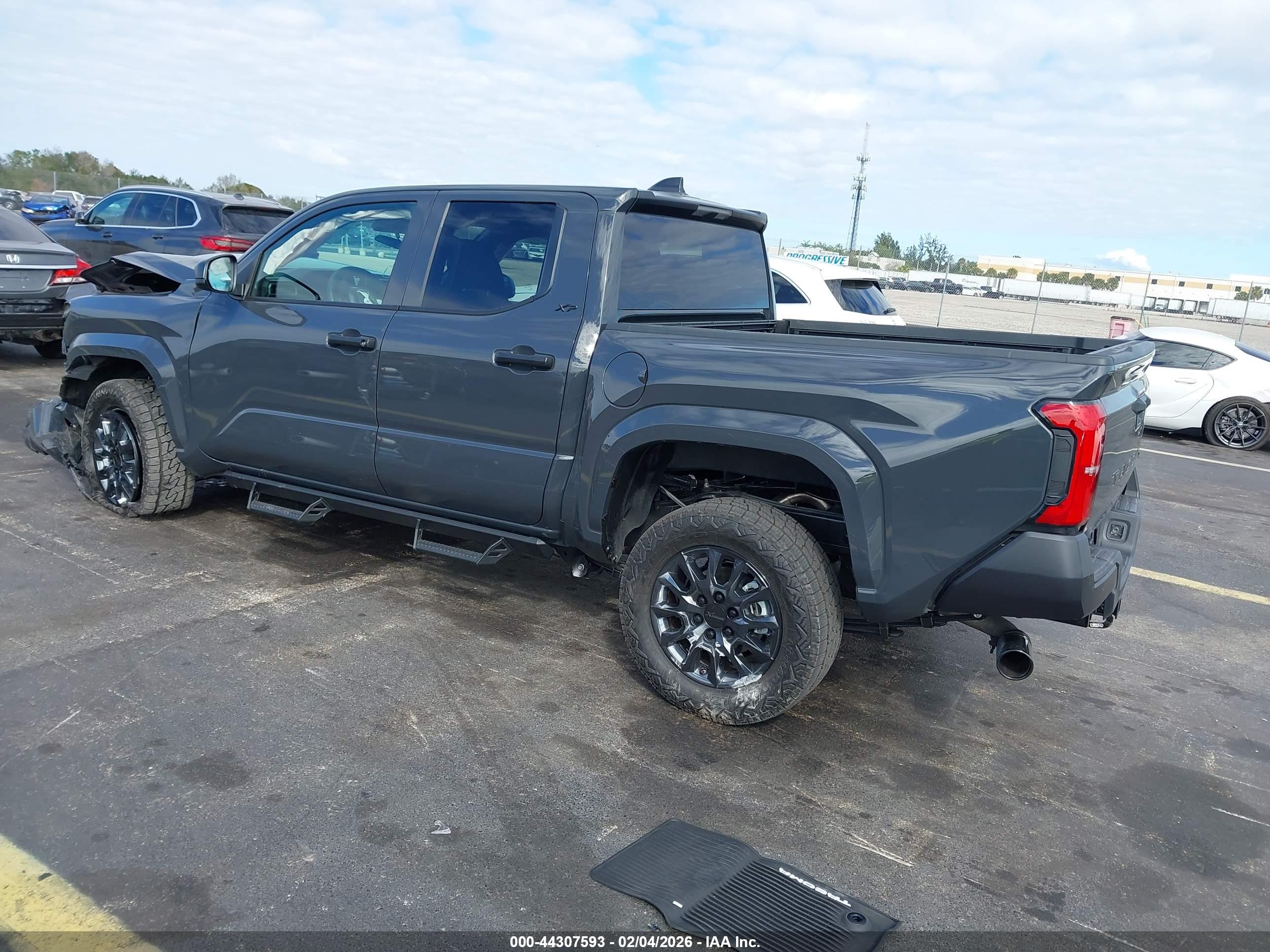TOYOTA TACOMA image 3