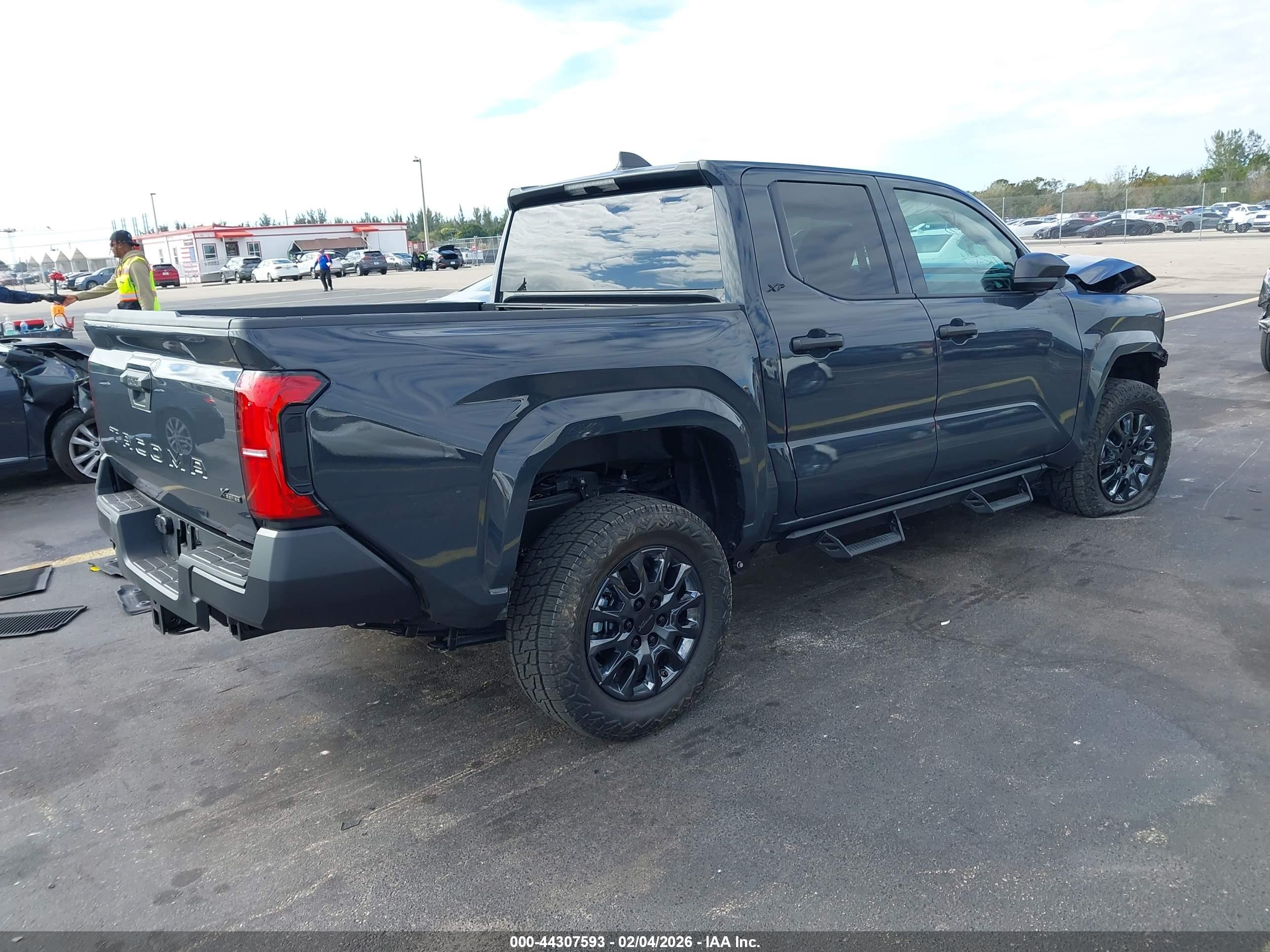 TOYOTA TACOMA image 4