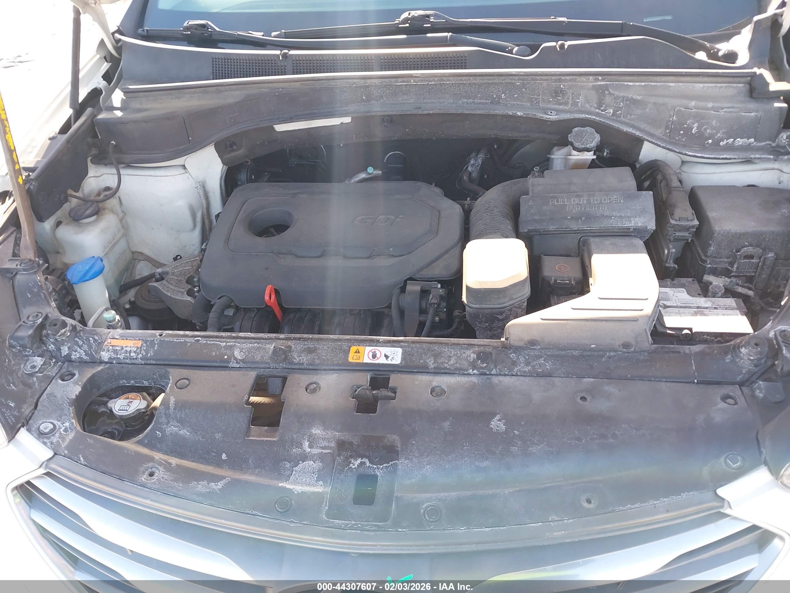HYUNDAI SANTA image 10