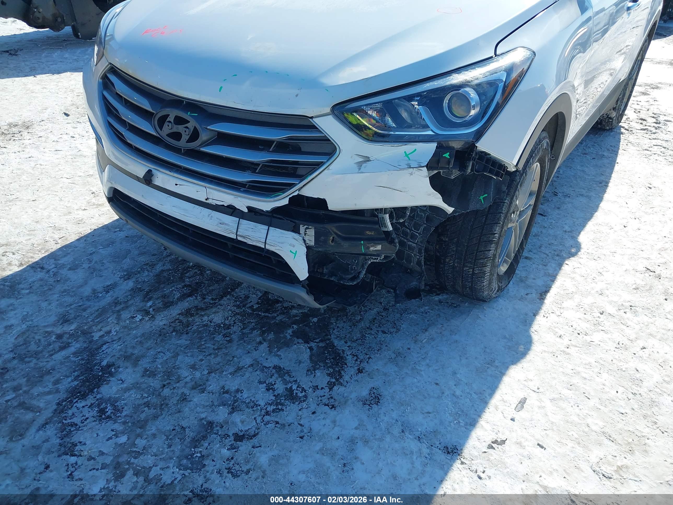 HYUNDAI SANTA image 6