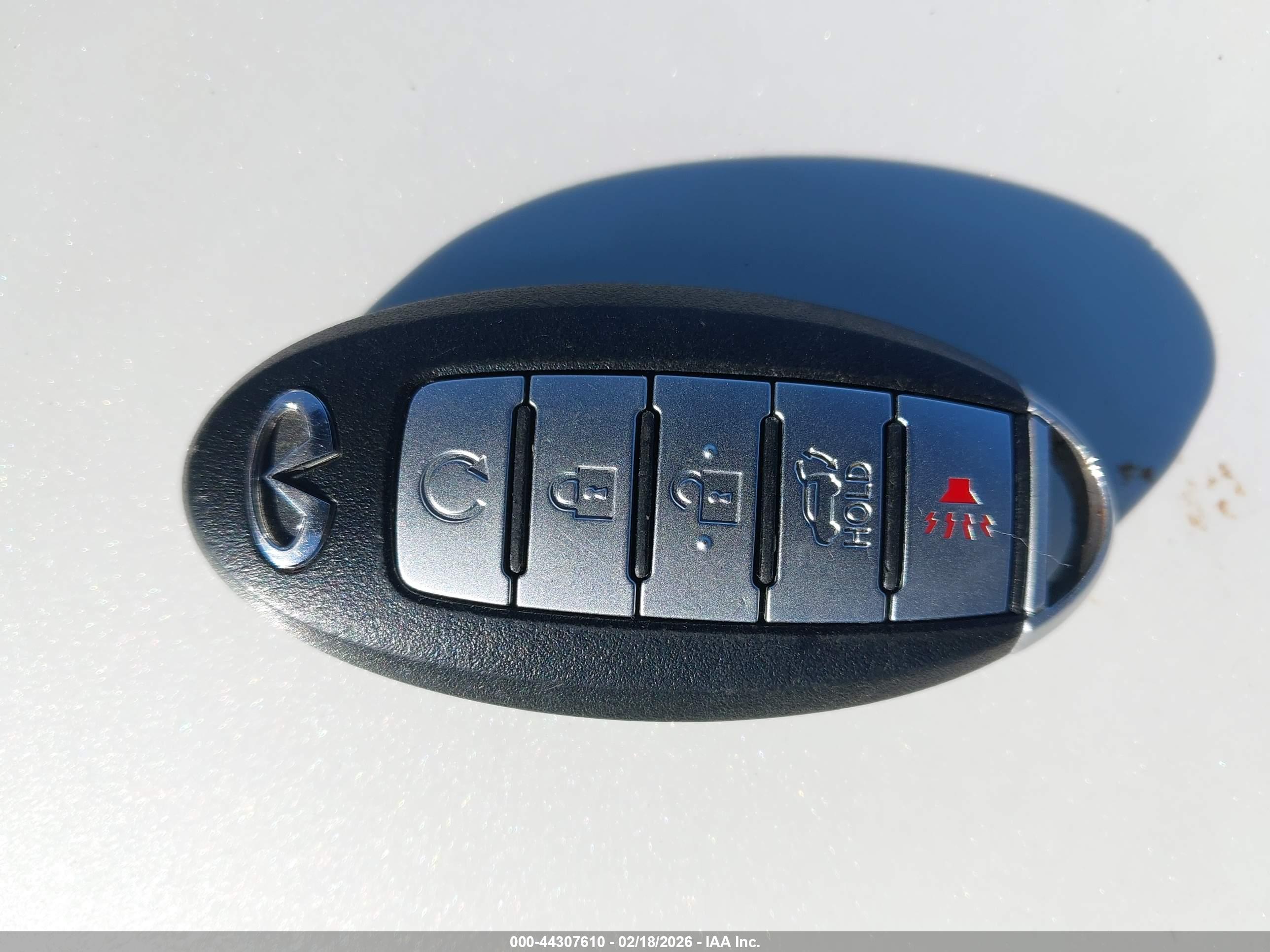 INFINITI JX35 image 11