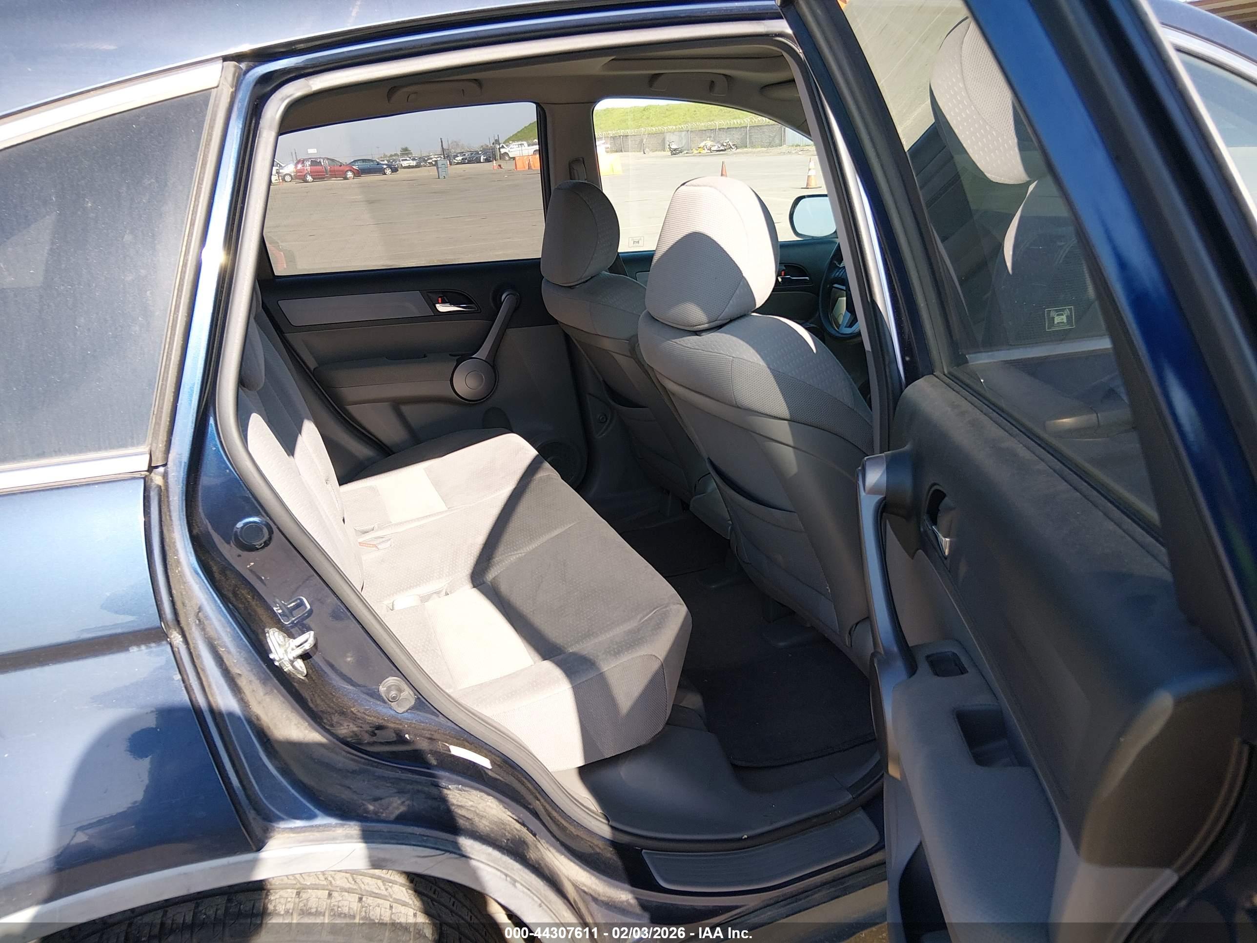 HONDA CR-V image 8