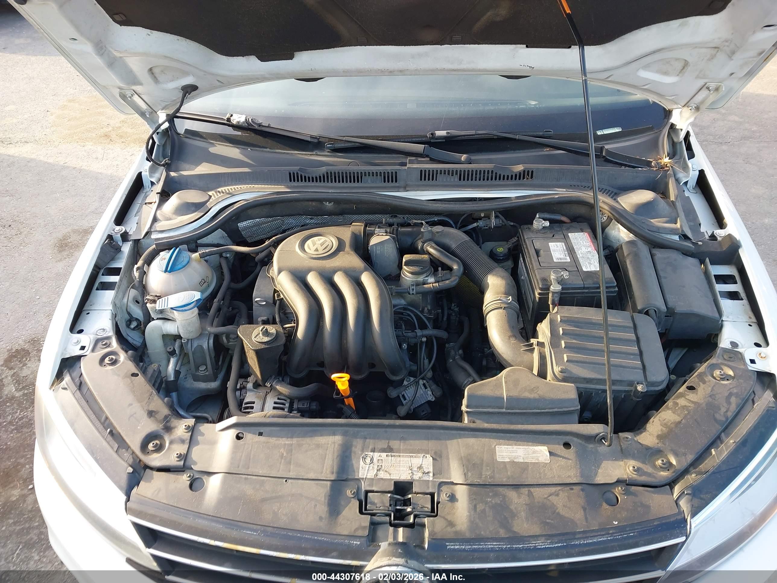 VOLKSWAGEN JETTA image 10