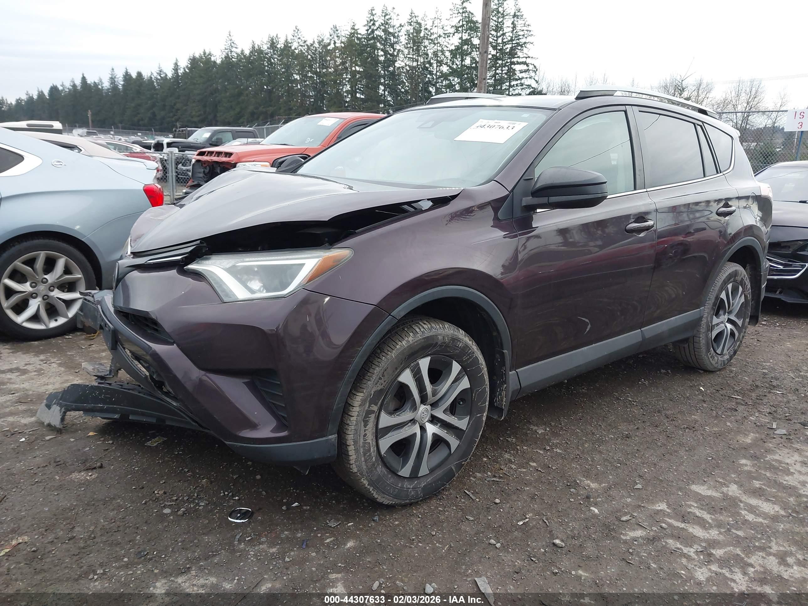 TOYOTA RAV4 image 2