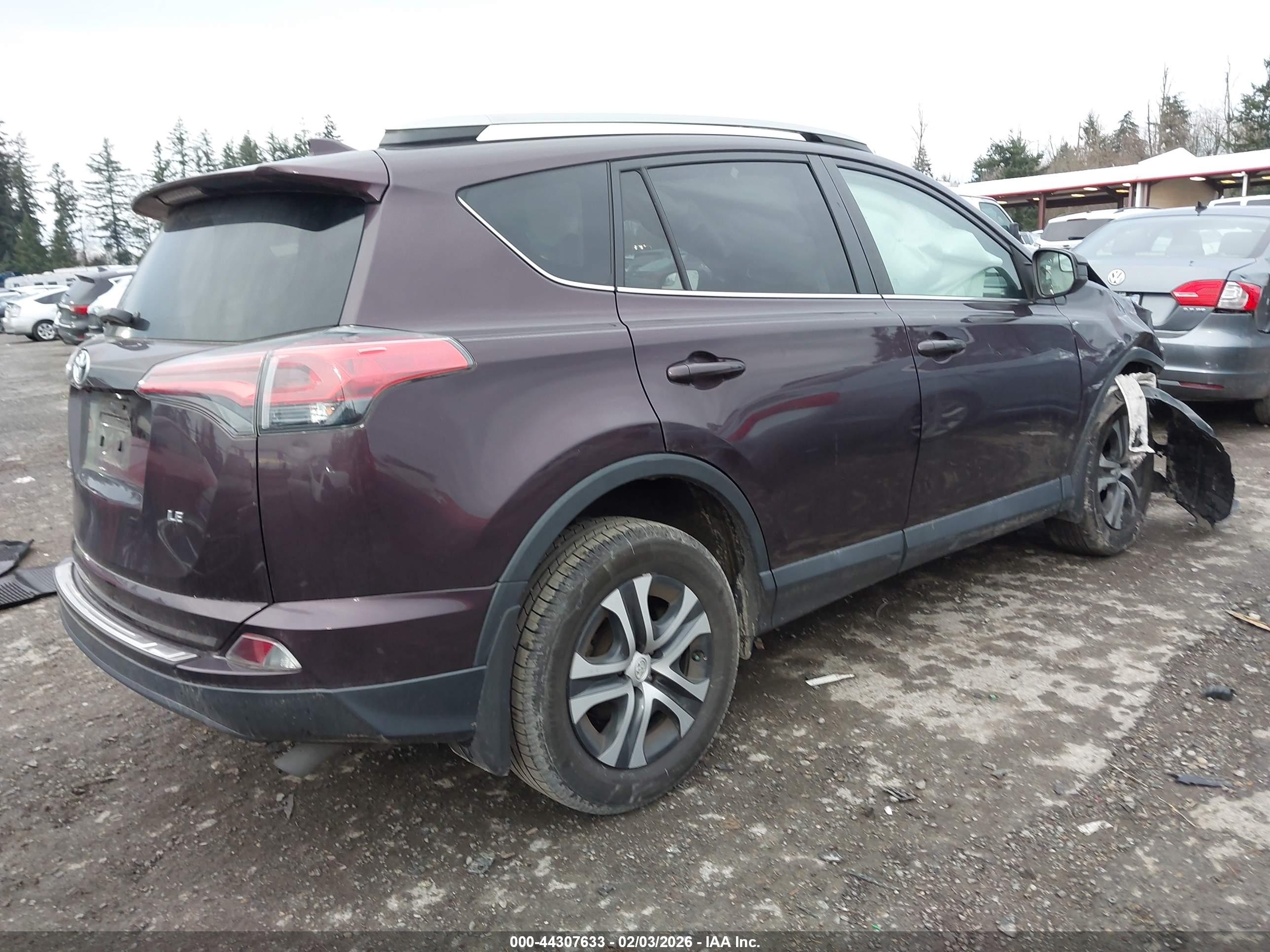 TOYOTA RAV4 image 4