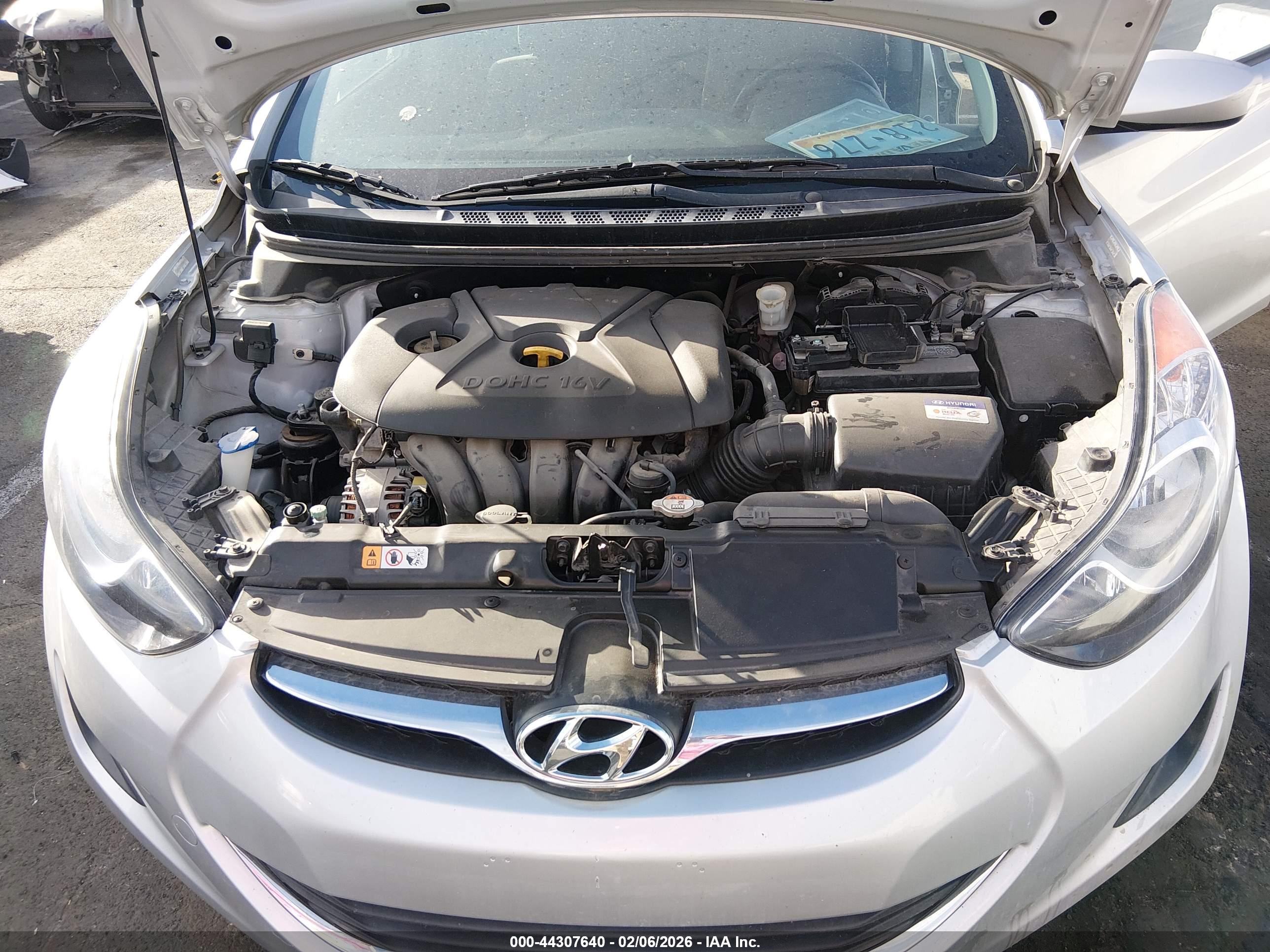 HYUNDAI ELANTRA image 10