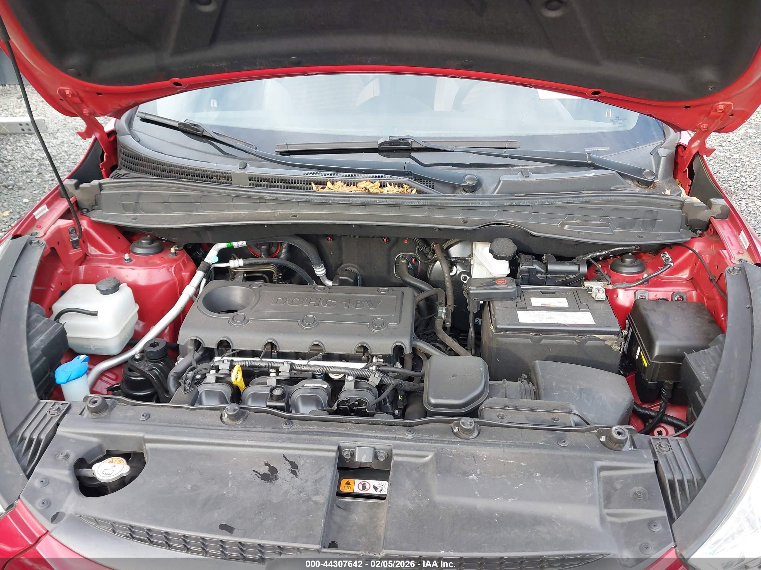 HYUNDAI TUCSON image 10