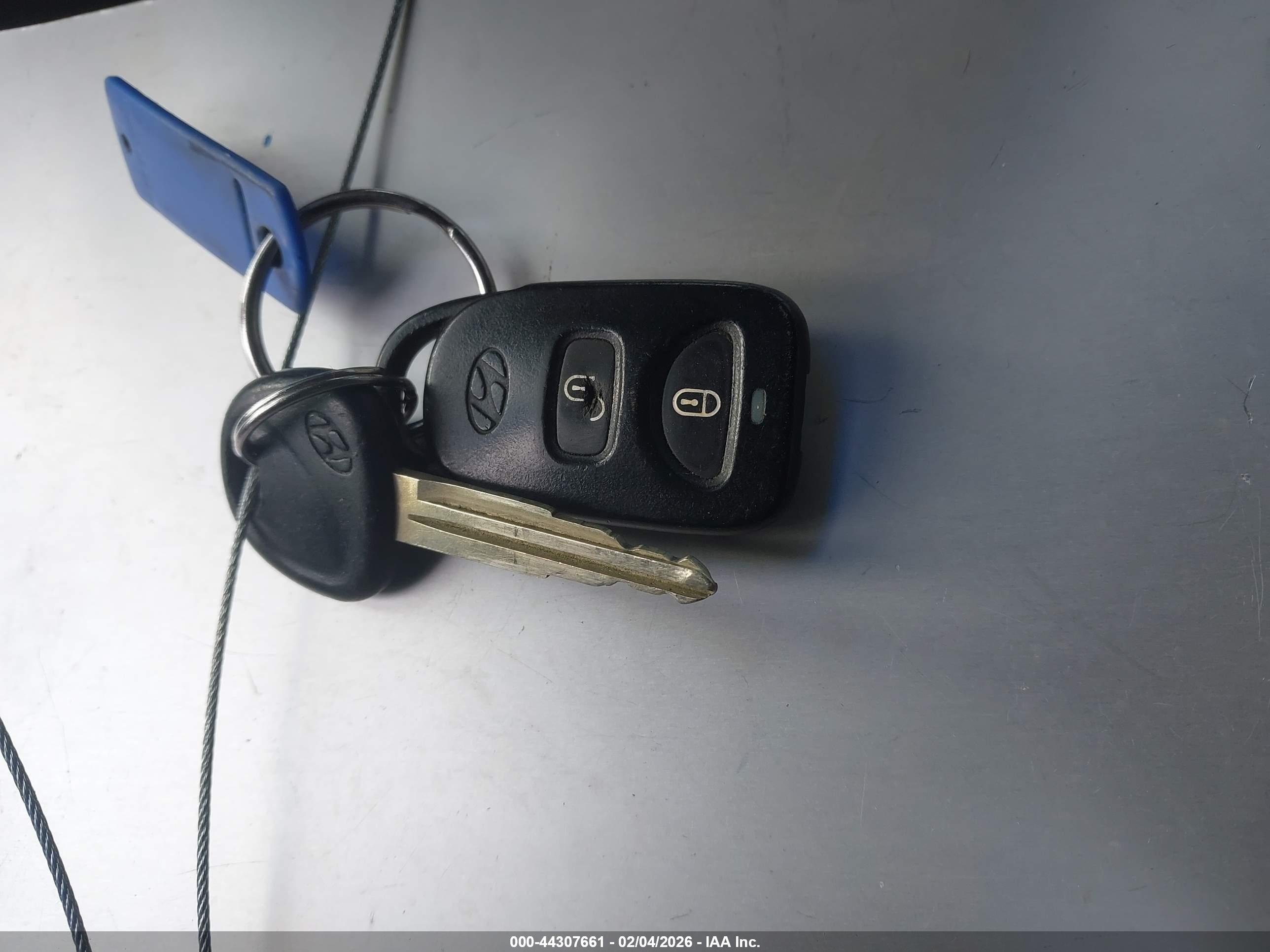 HYUNDAI TUCSON image 11