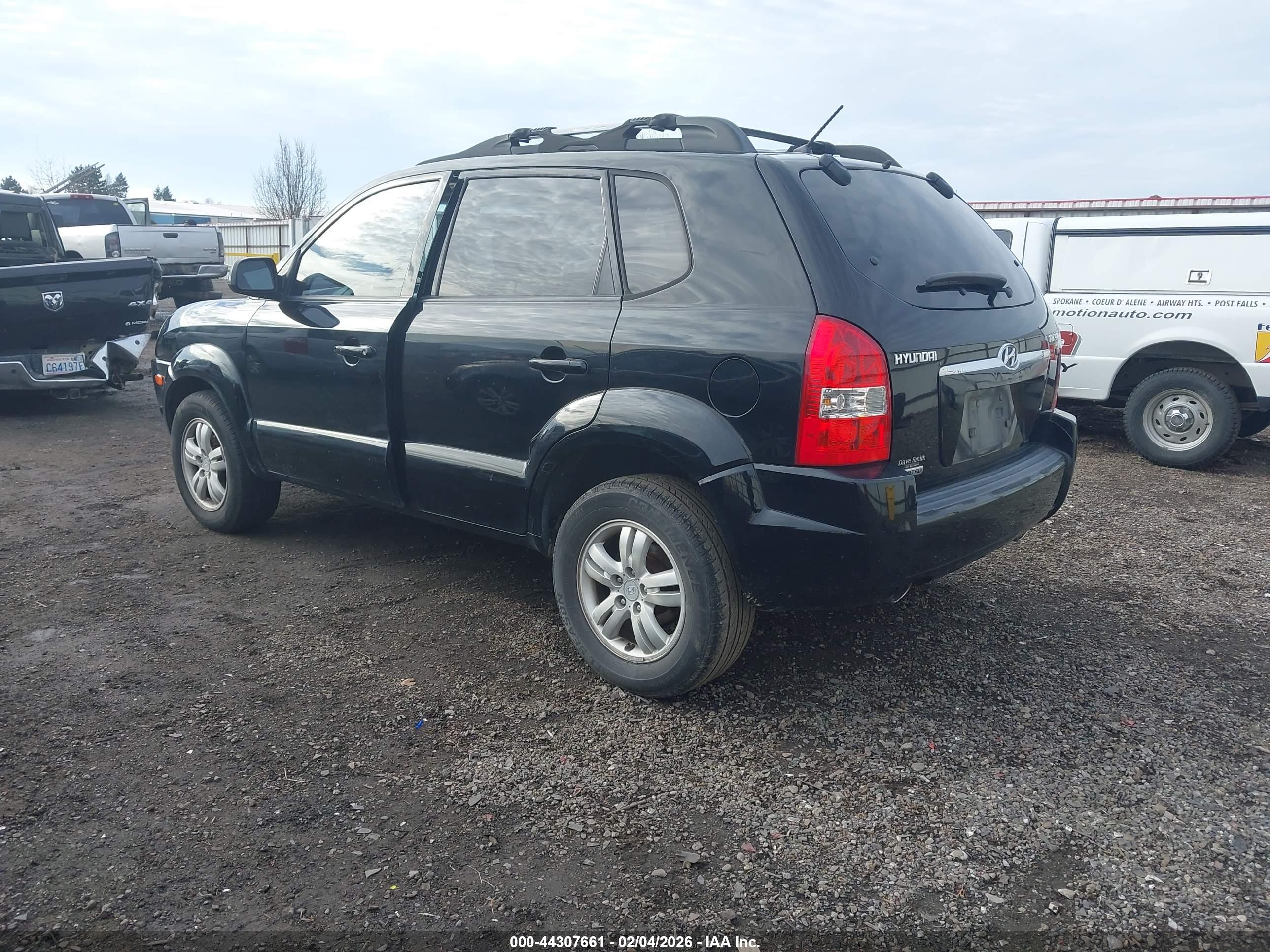 HYUNDAI TUCSON image 3