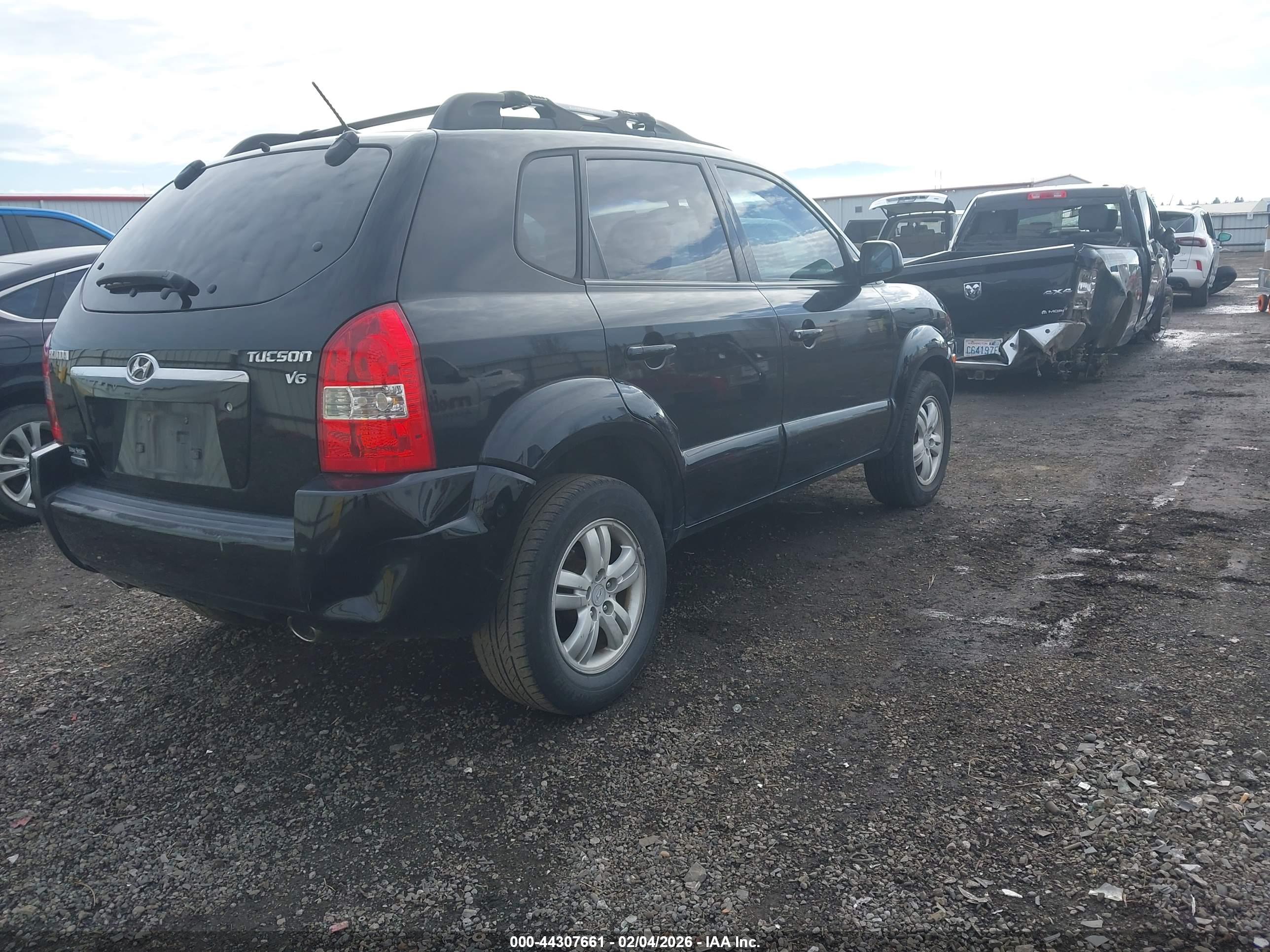 HYUNDAI TUCSON image 4