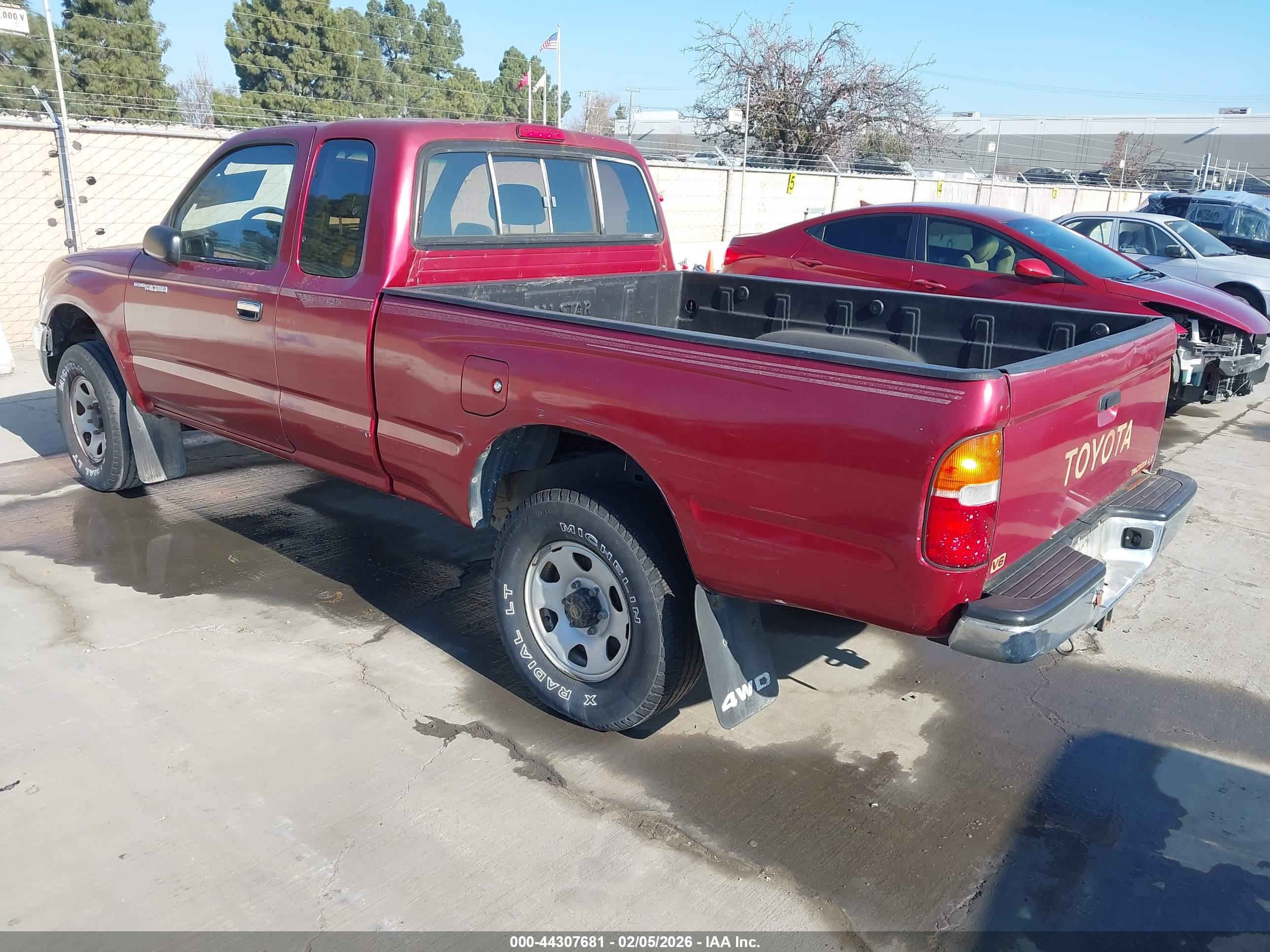 TOYOTA TACOMA image 3
