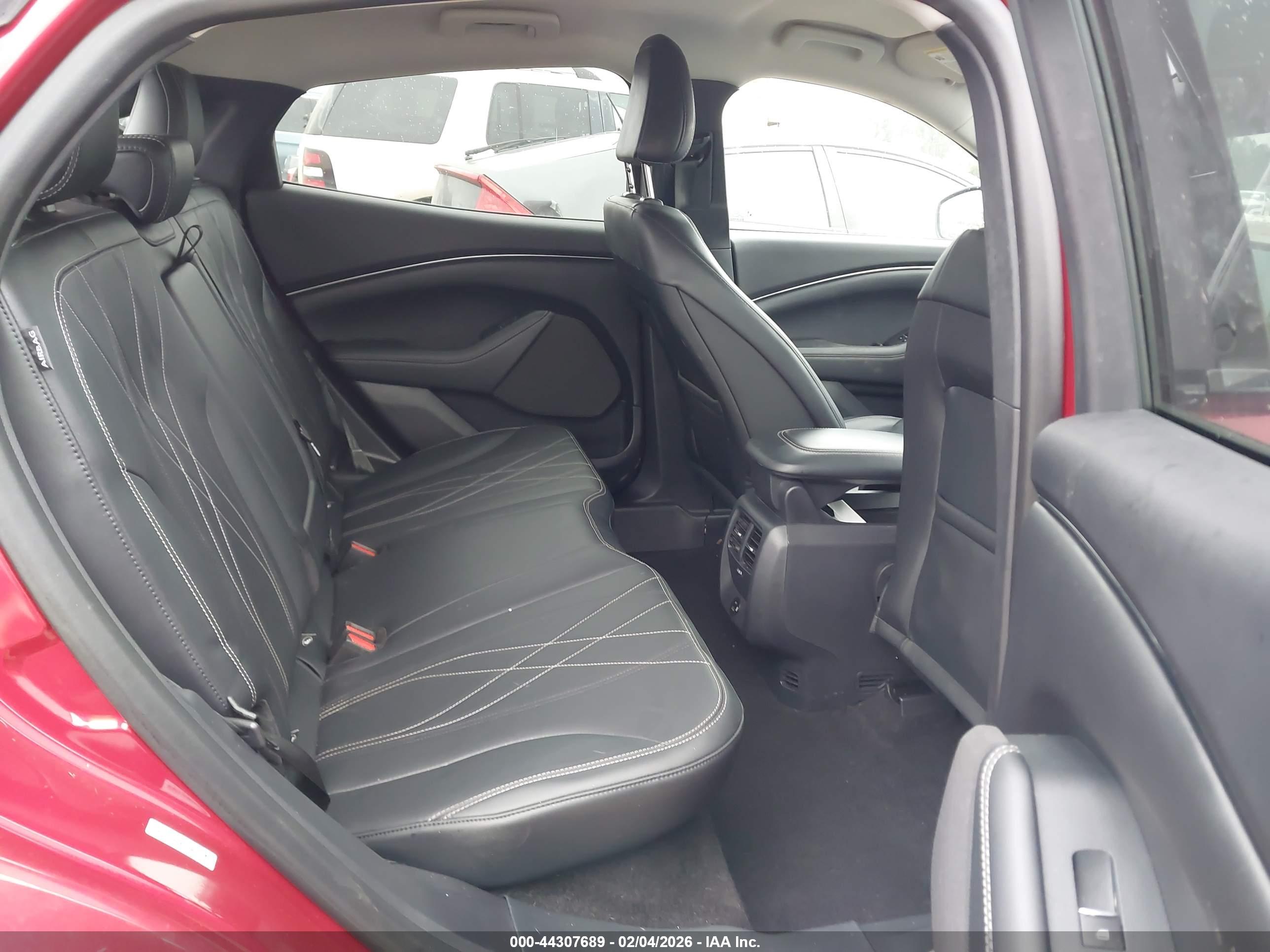 FORD MUSTANG image 8