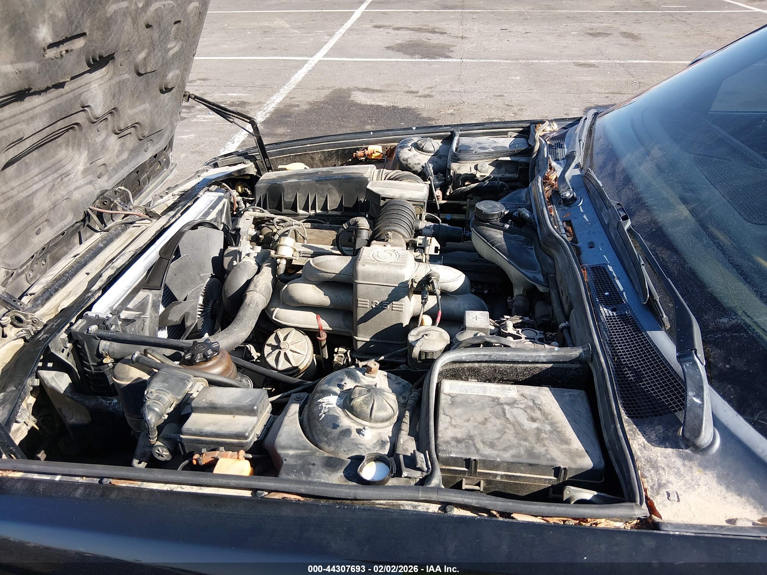 BMW 735 image 10