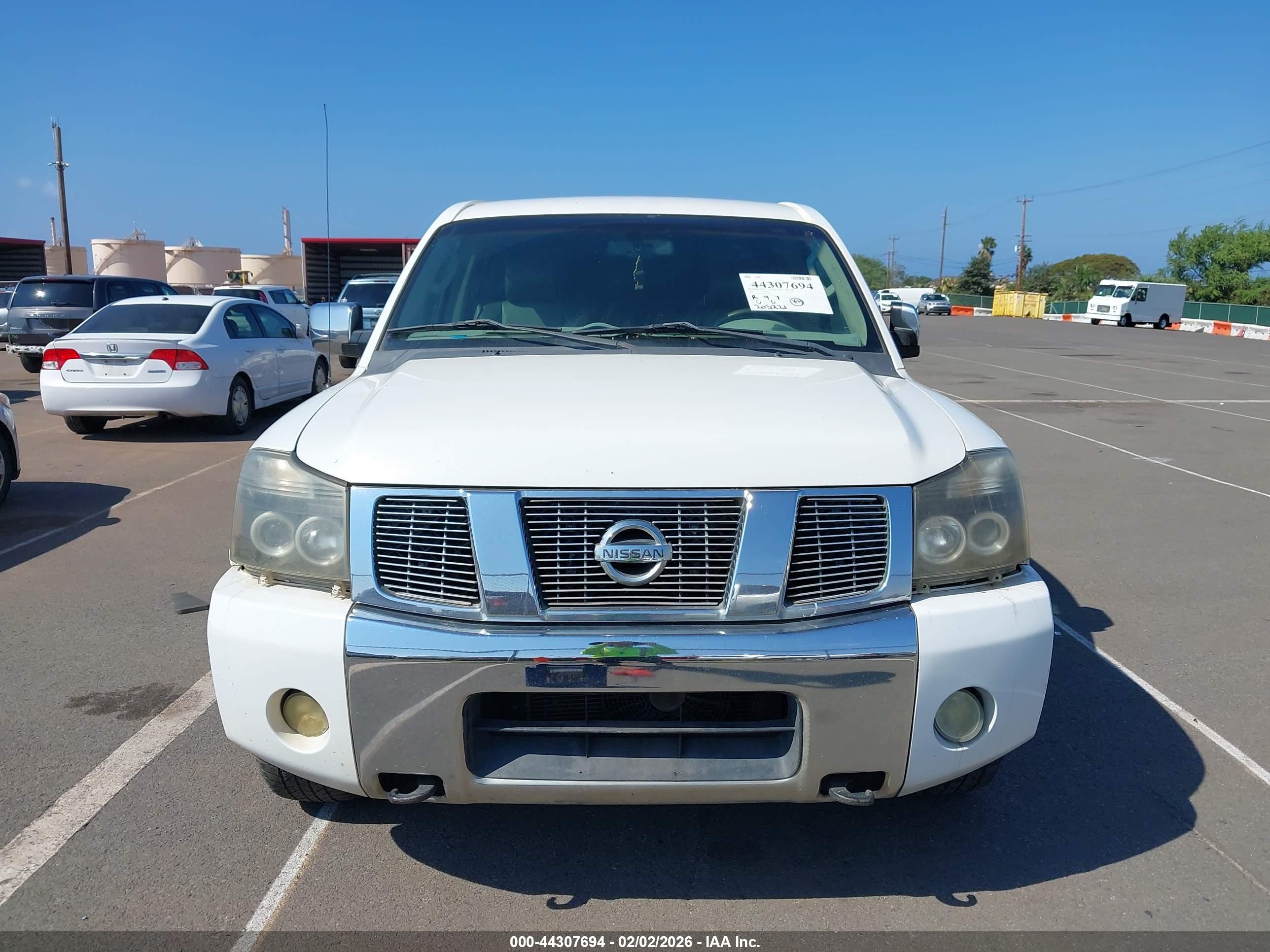 NISSAN TITAN image 6